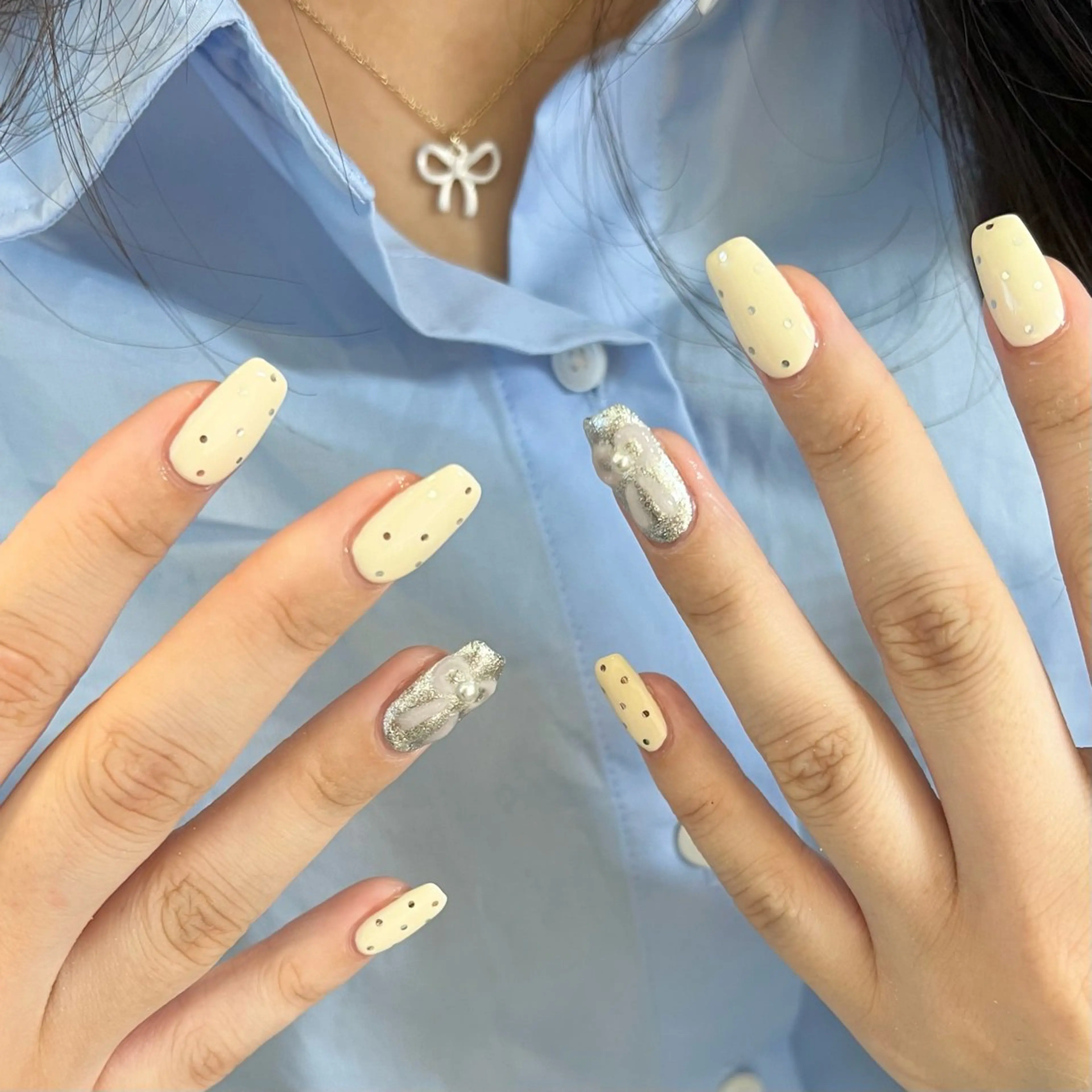 ネイル ホワイト sio.nail&eyebrow salon shimokitazawa2号店所属・nailist mana𖤐´-のネイルデザイン