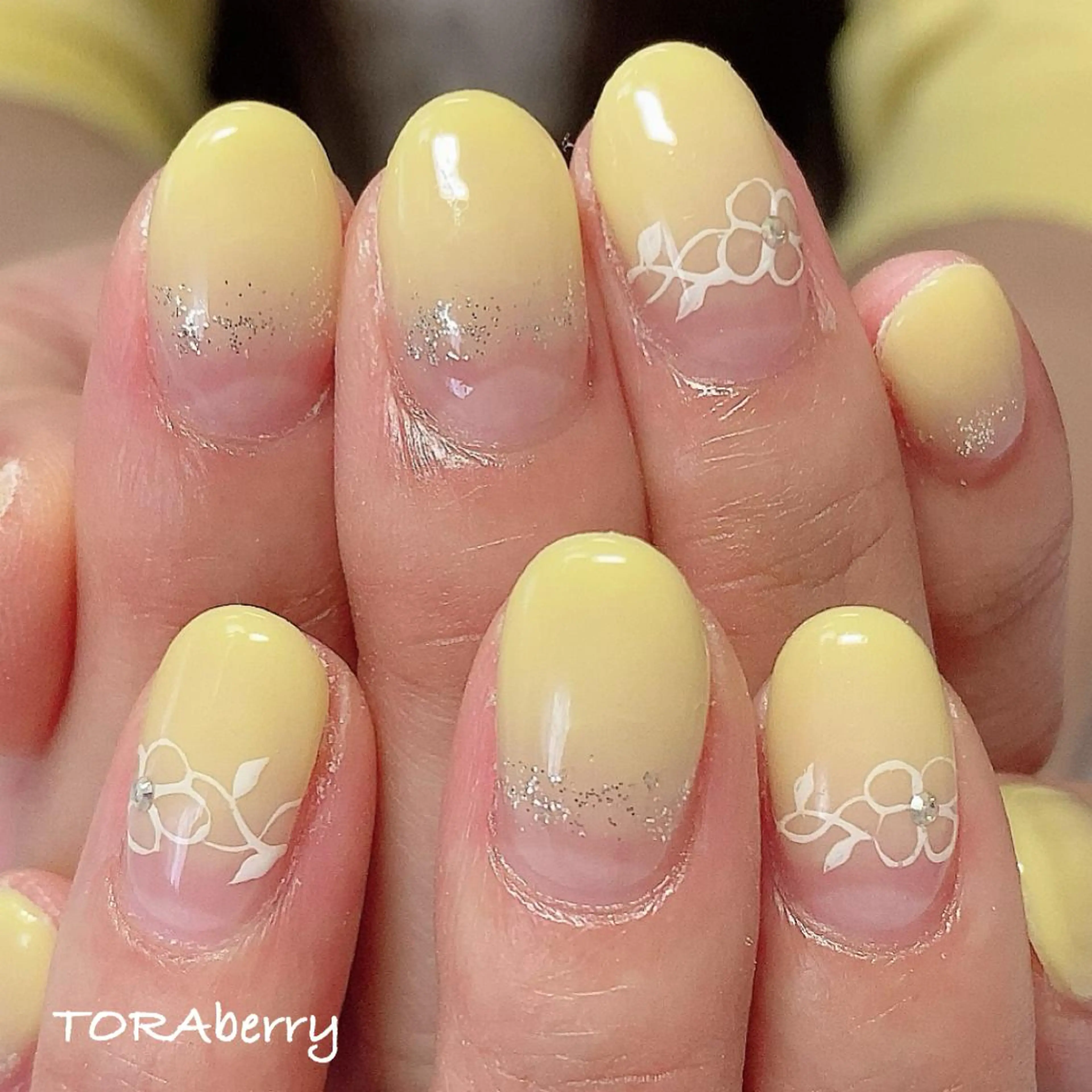 ネイル ハンドネイル ネイリスト なつみのネイルデザイン