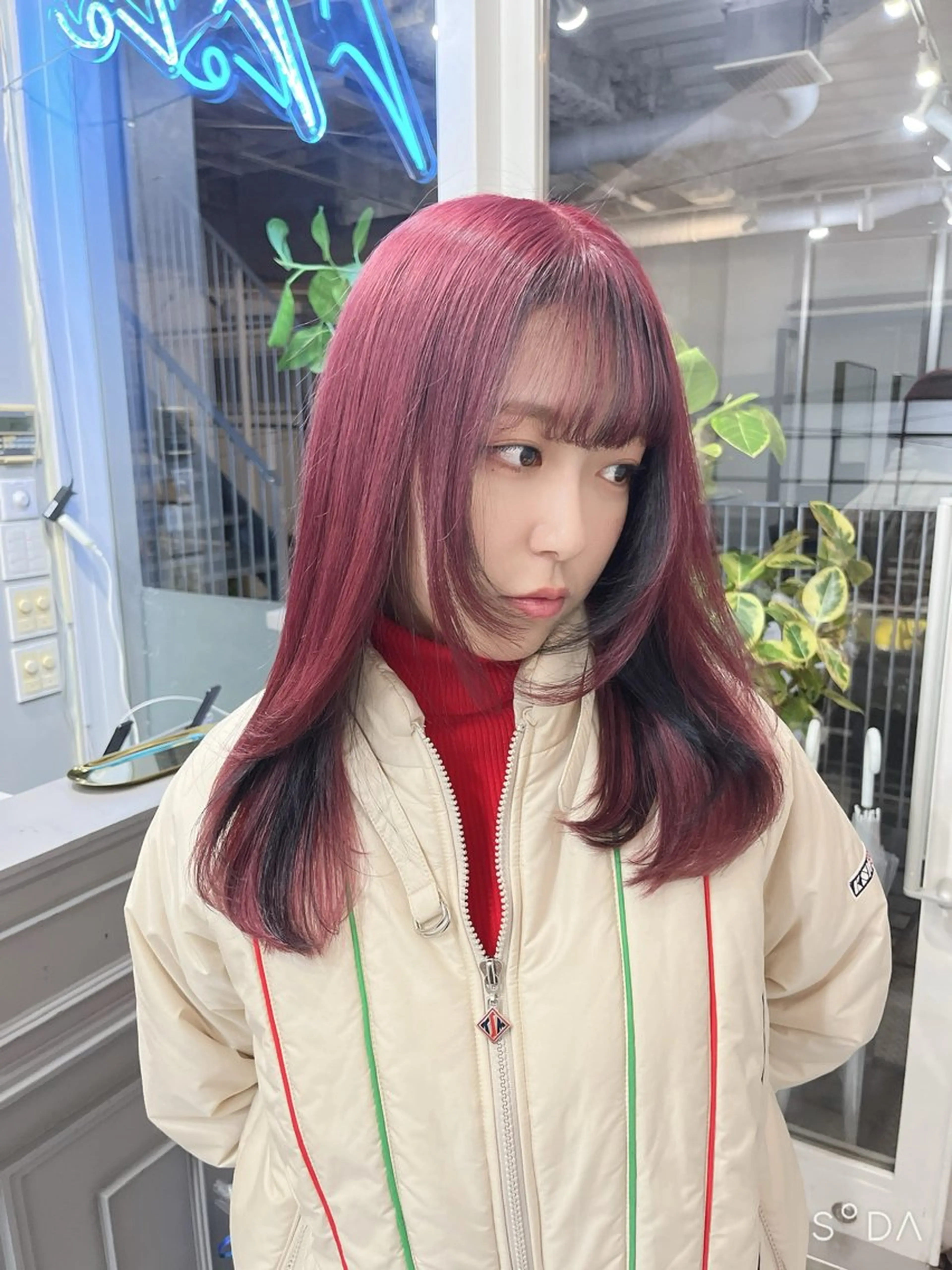 セミロング カラー ヘアカラー トリートメント ヘアセット 🎀透明感ブリーチ カラー🎀ミズキのヘアスタイル