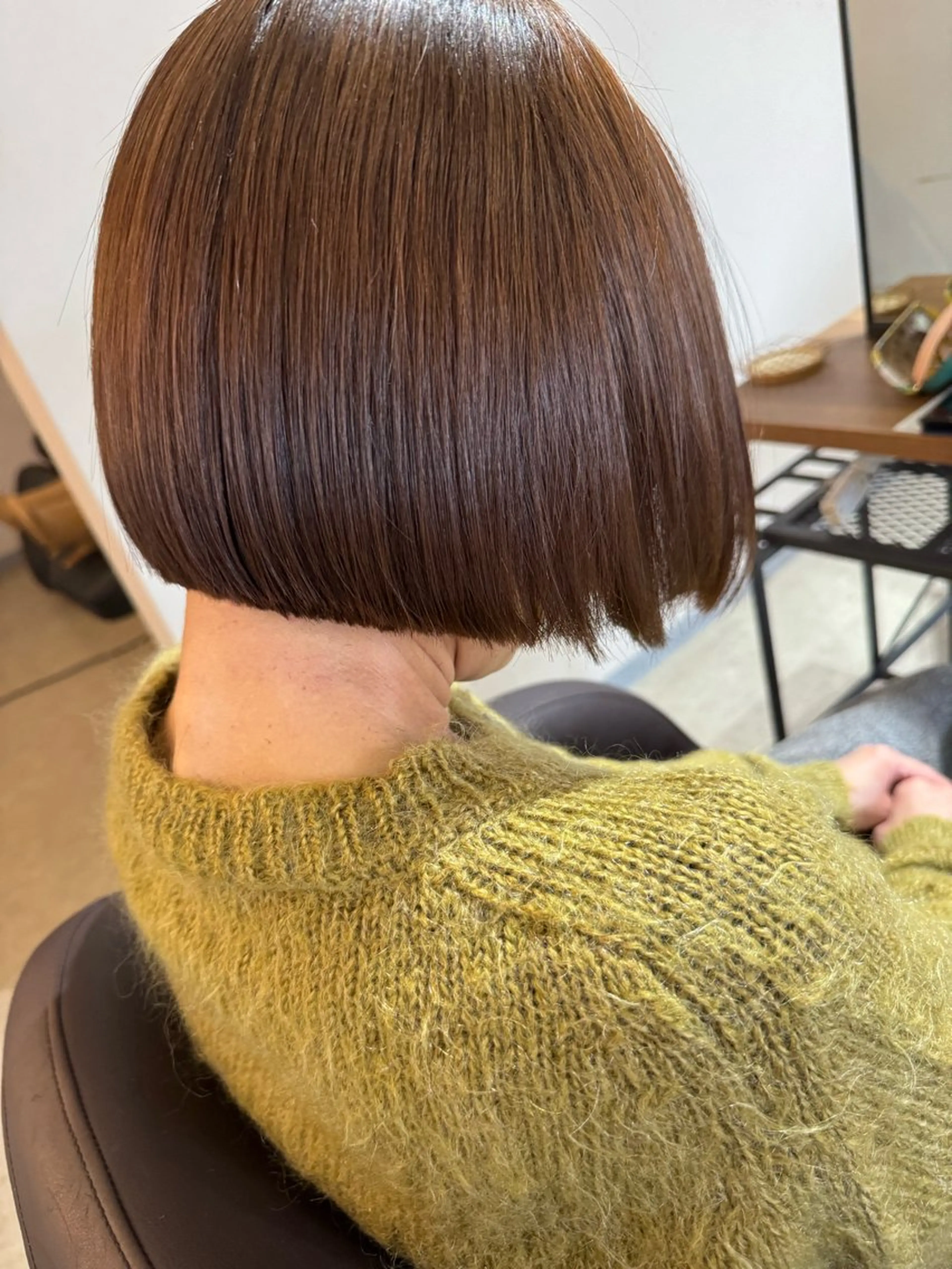 ショート ボブ 韓国風ヘア レイヤーカット ショートヘア 縮毛矯正 ✨艶ブリーチカラー✨ ✨艶髪ストレート✨のヘアスタイル