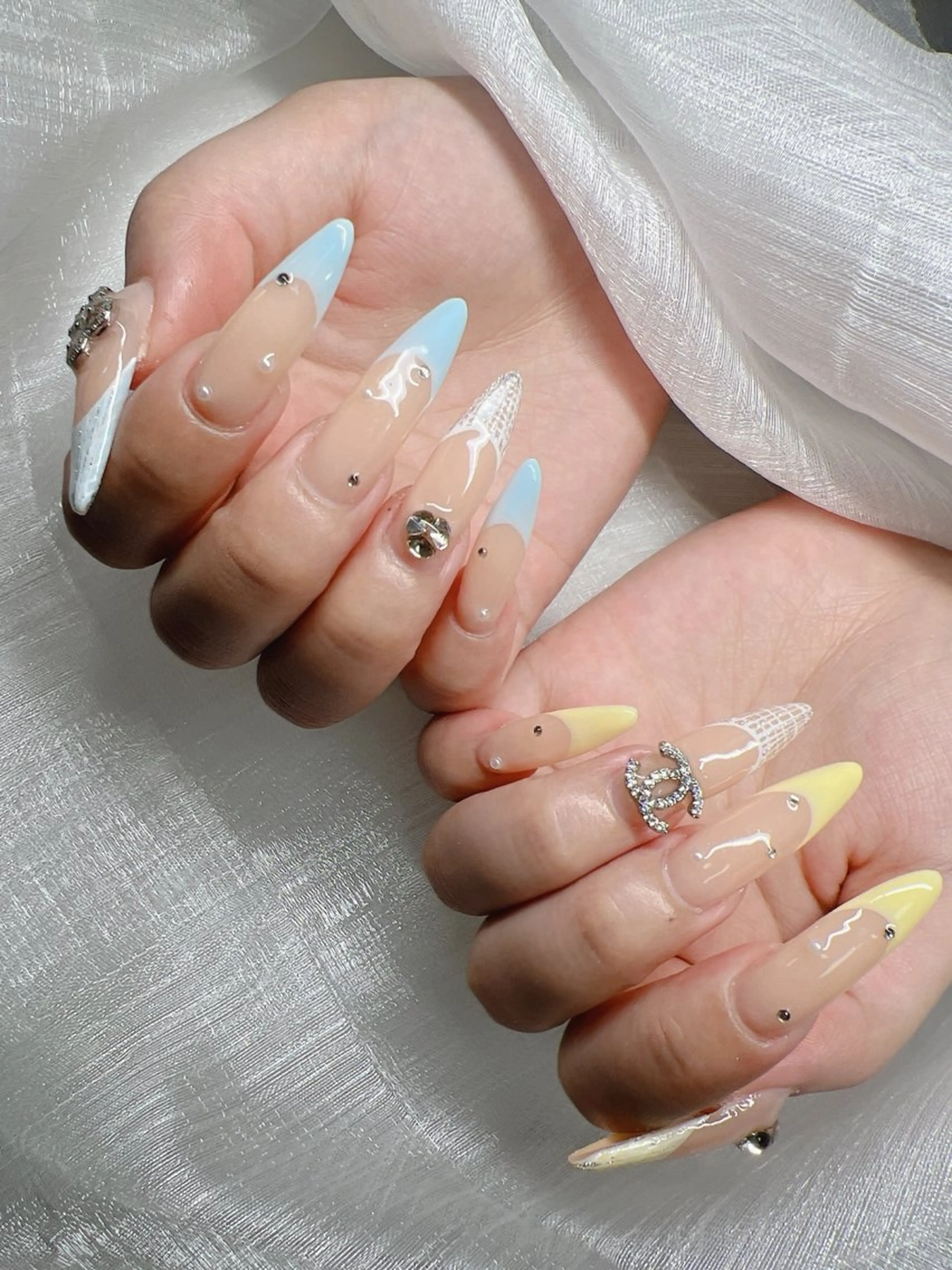 ネイル 長さ出し グラデーション キラキラネイル マグネットネイル ニュアンスネイル ハンドネイル Lee Nails チップ長さだし専門店のネイルデザイン