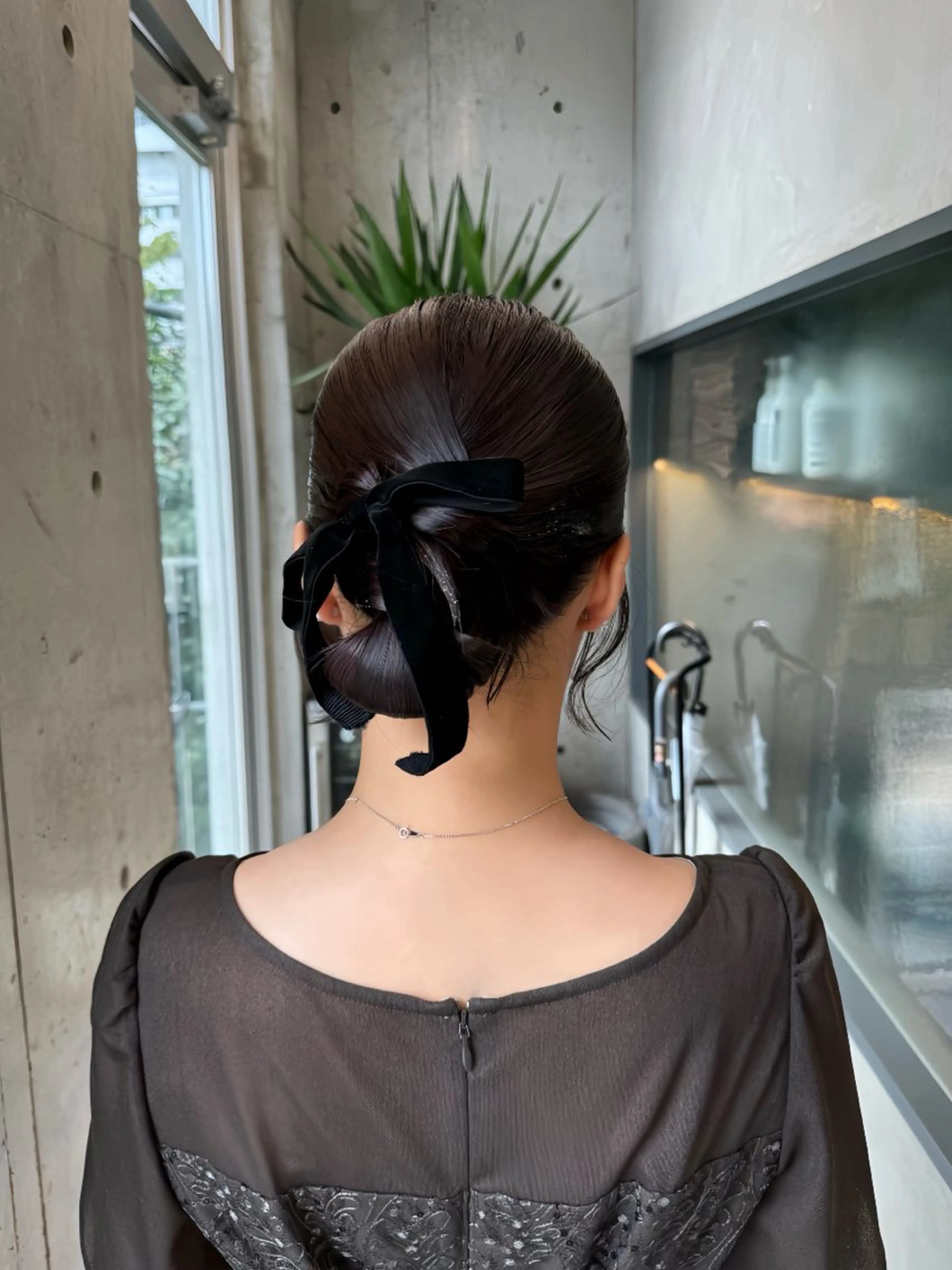 ミディアム カラー ヘアアレンジ ヘアセット お呼ばれヘアアレンジ mina🌷のヘアスタイル