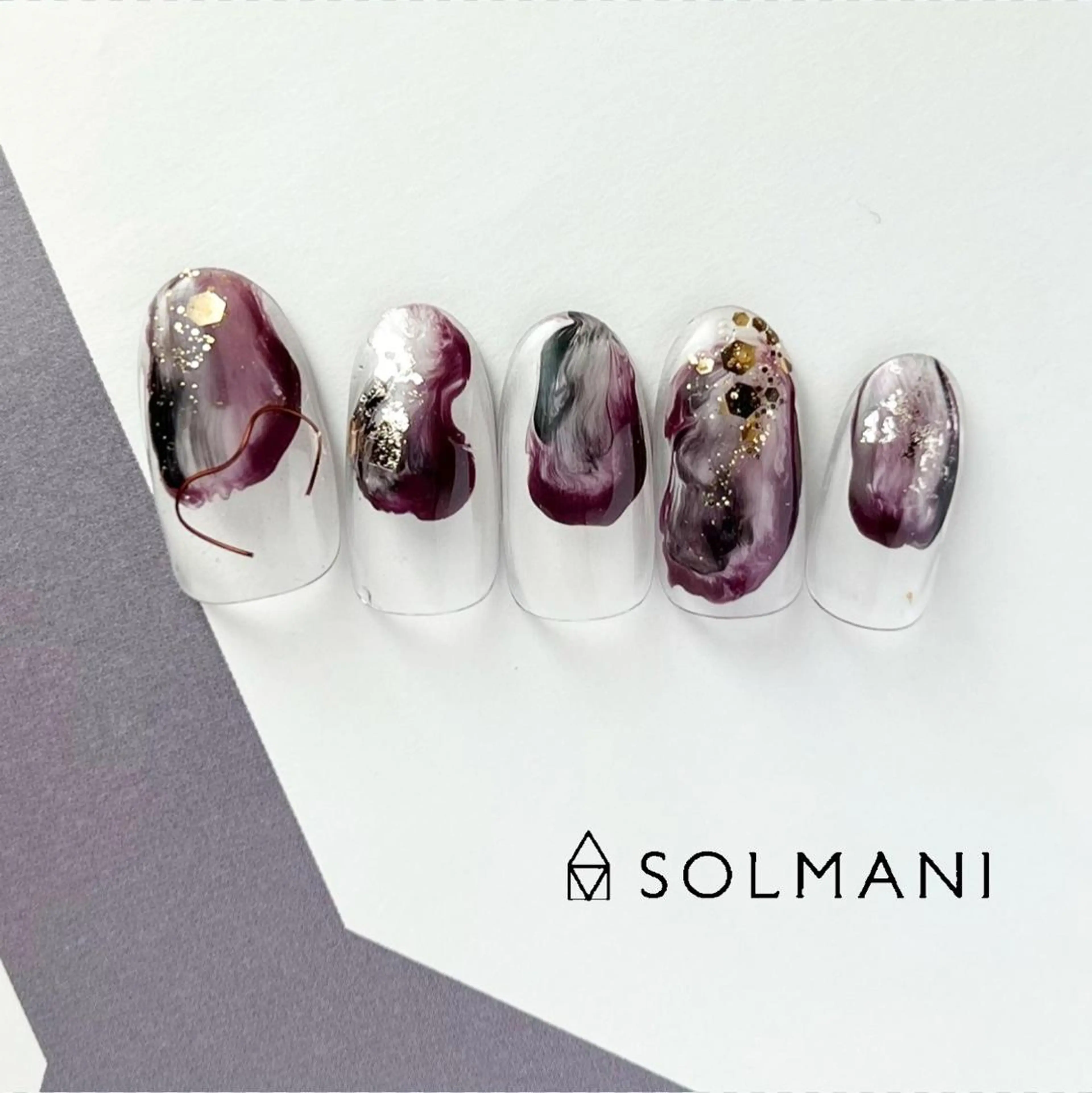 ネイル ニュアンスネイル SOLMANI 予約担当のネイルデザイン