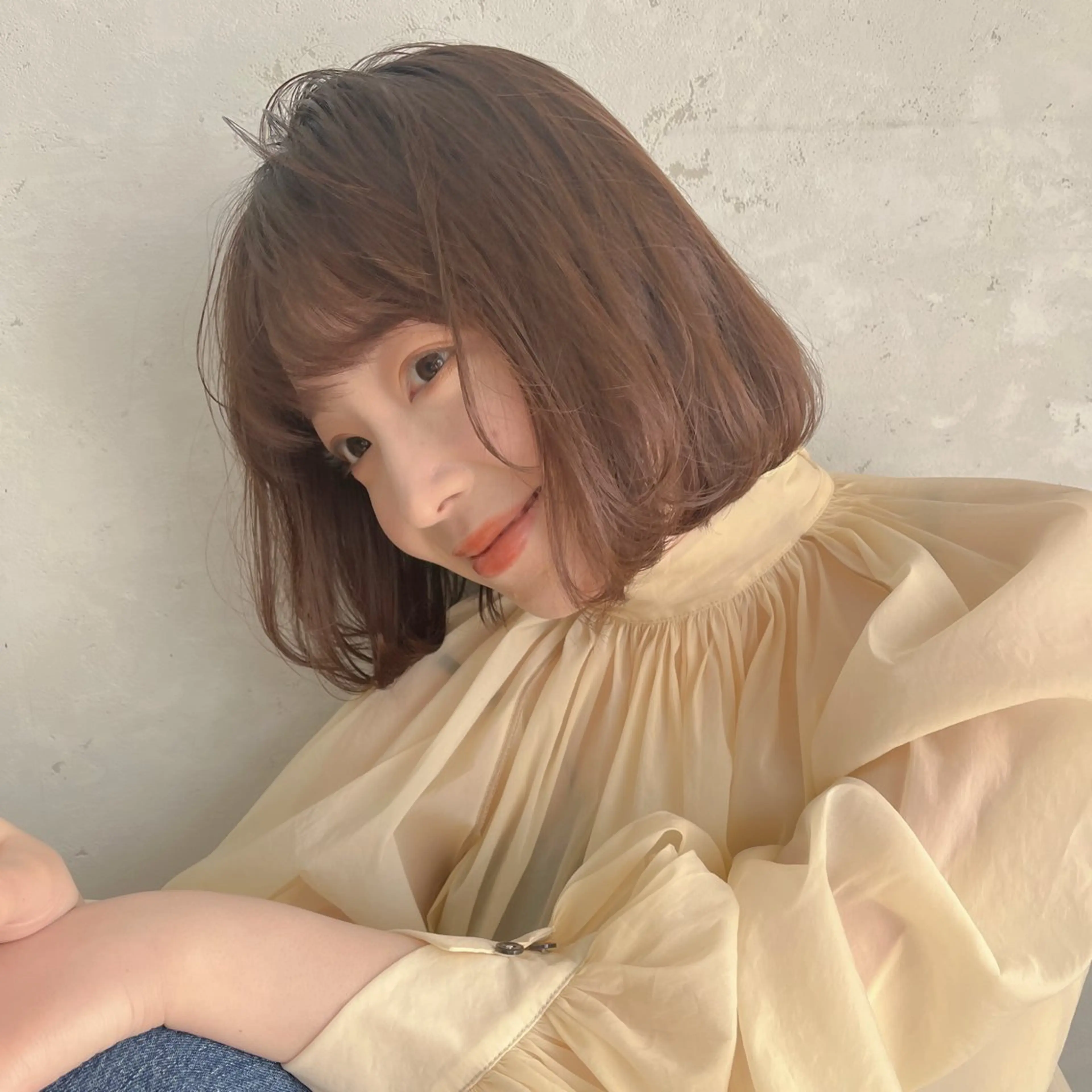 ショート カラー ベージュカラー ブラウンカラー 透明感カラー ボブ 韓国風ヘア カット ヘアカラー 透明感カラー│ レイヤーヘア中居美樹のヘアスタイル