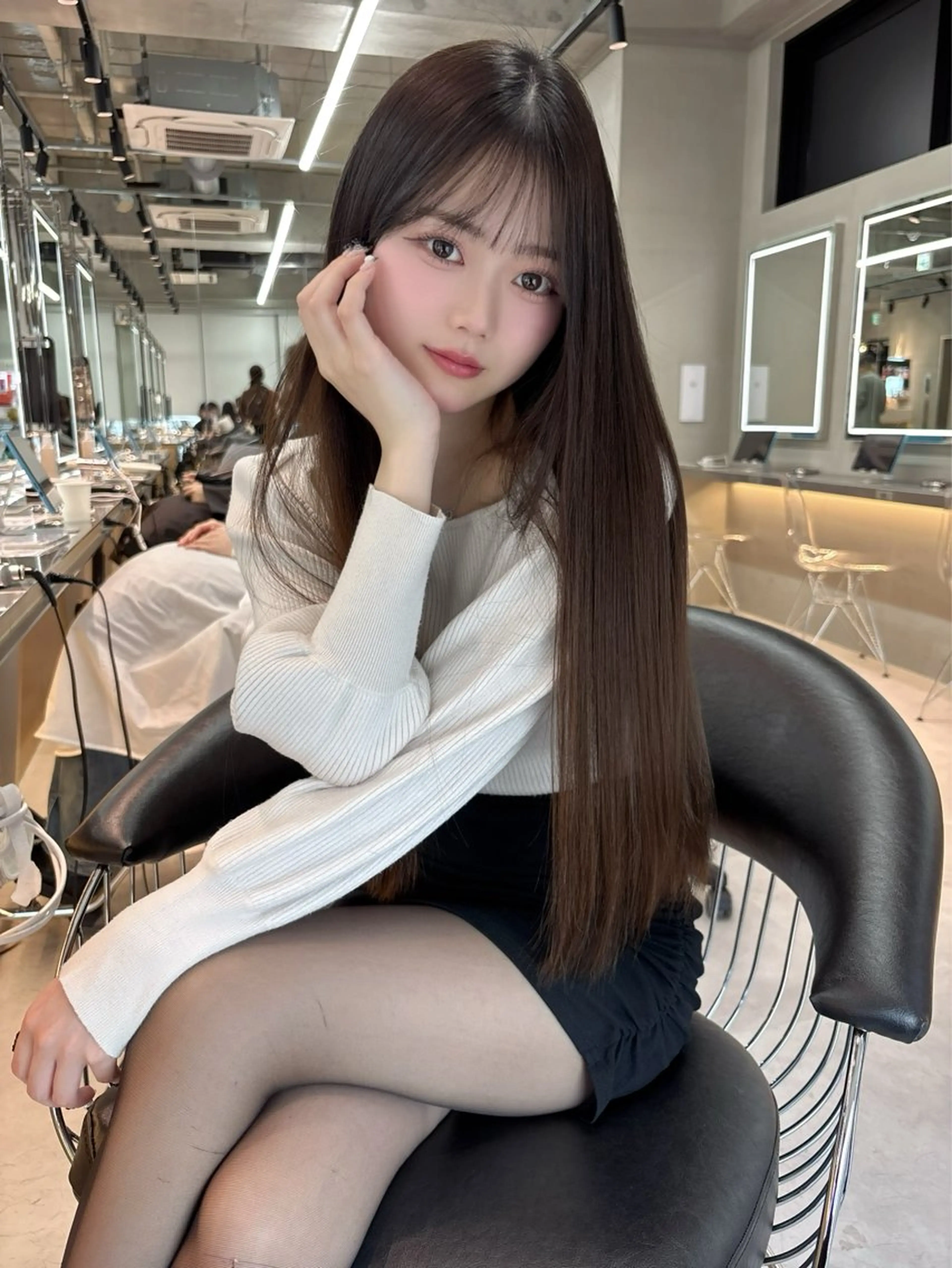 ロング カラー パーマ 髪質改善 レイヤーカット 縮毛矯正 【美髪矯正) 吉村　清志のヘアスタイル