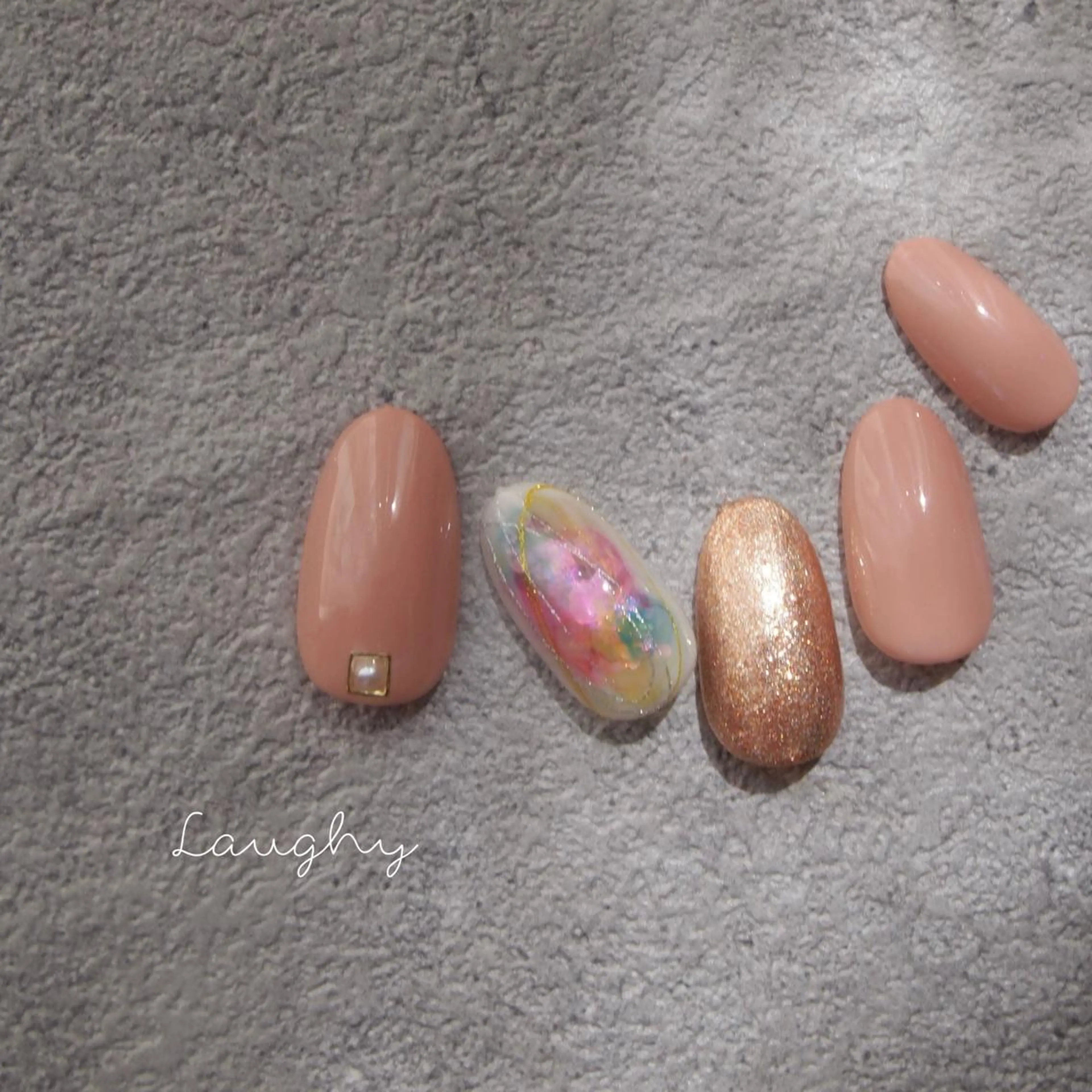 ネイル Nail Room Laughyのネイルデザイン