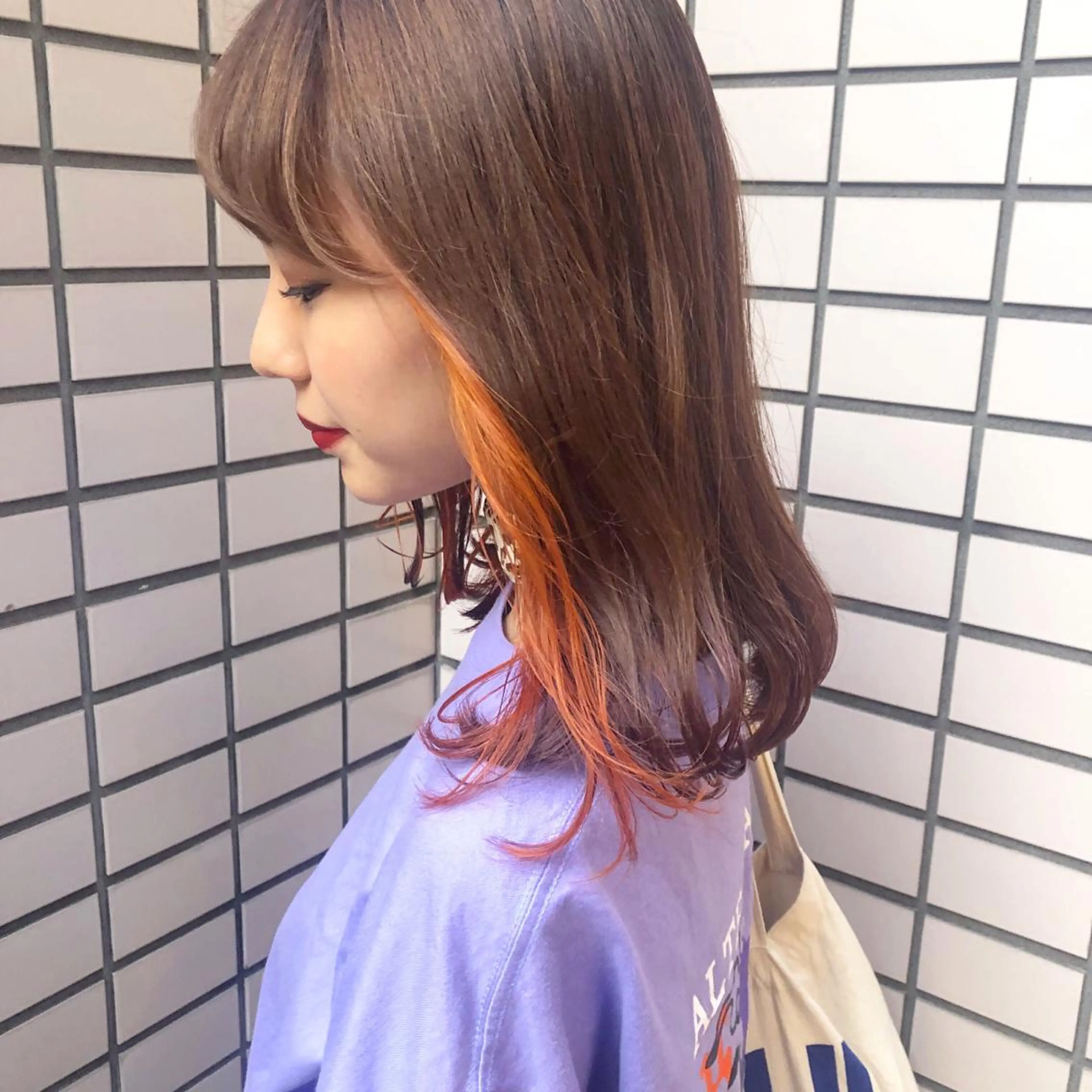 ミディアム カラー ブリーチ イヤリングカラー ハイトーンカラー オレンジ レイヤーカット指名 No.1💖マユカのヘアスタイル