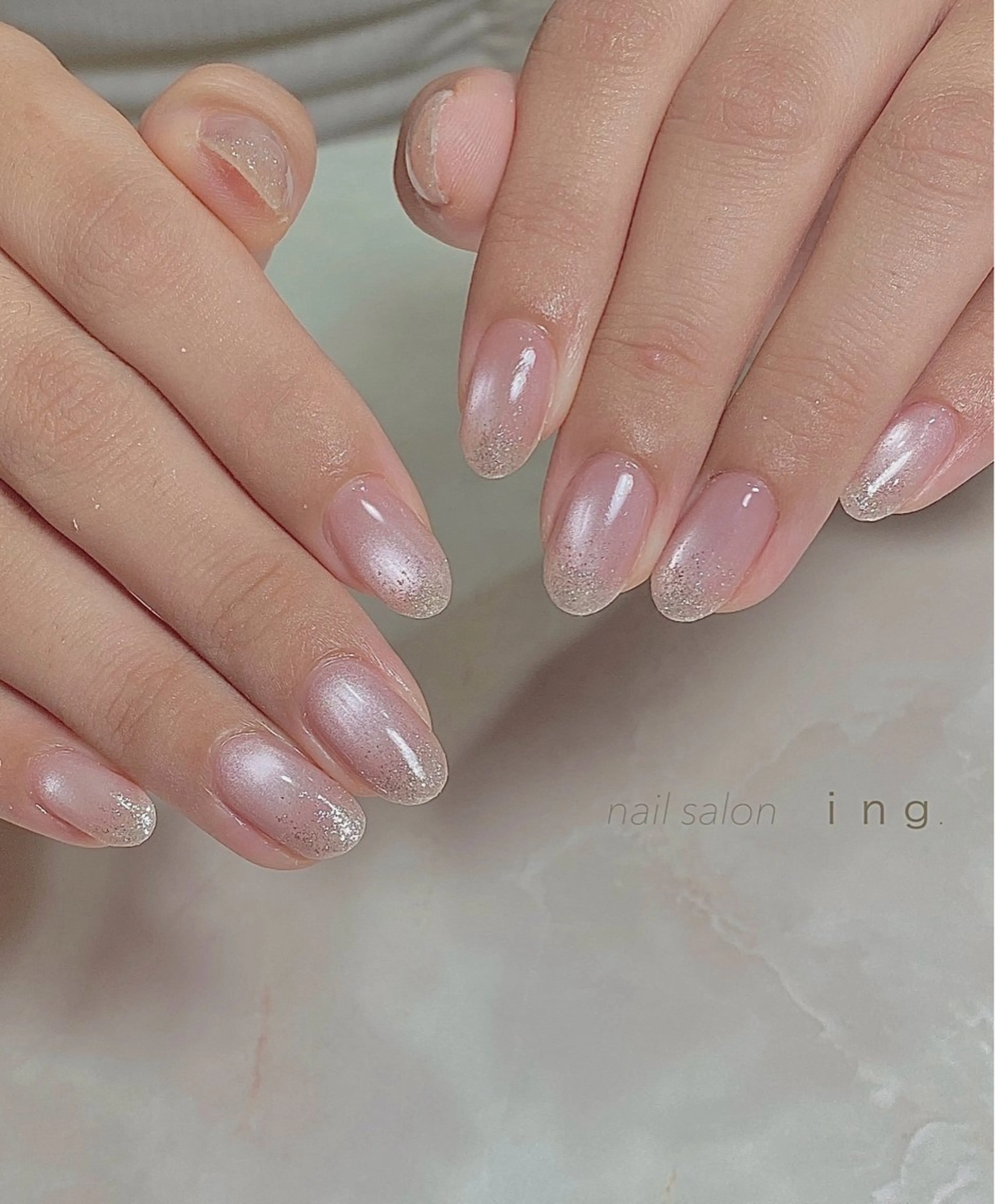 ネイル グラデーション ラメ(グリッター) ラメグラデーション マグネットネイル ｉｎｇ .のネイルデザイン