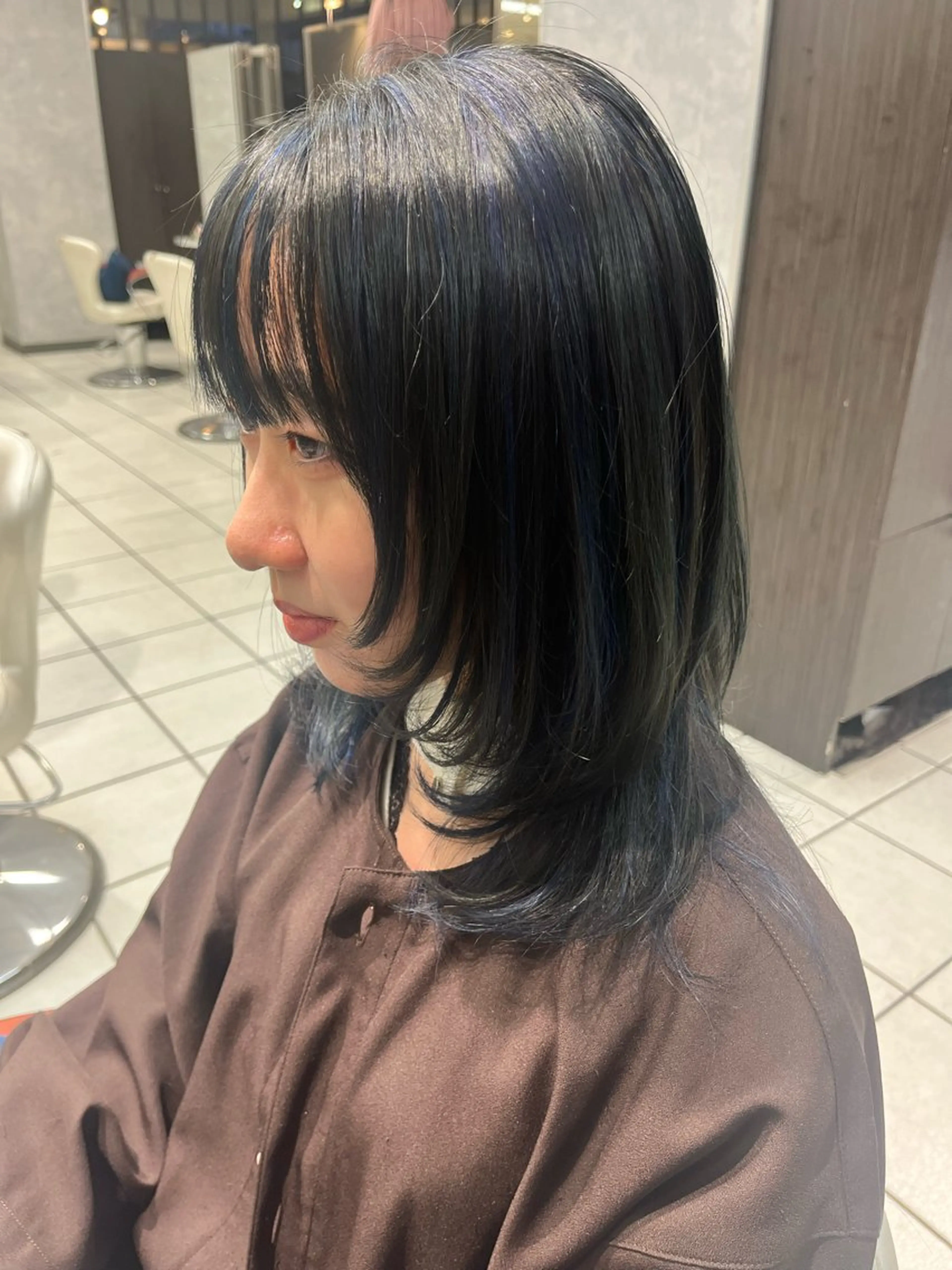 ミディアム カラー ブルーカラー メッシュ ディレクター 尾内 友美のヘアスタイル