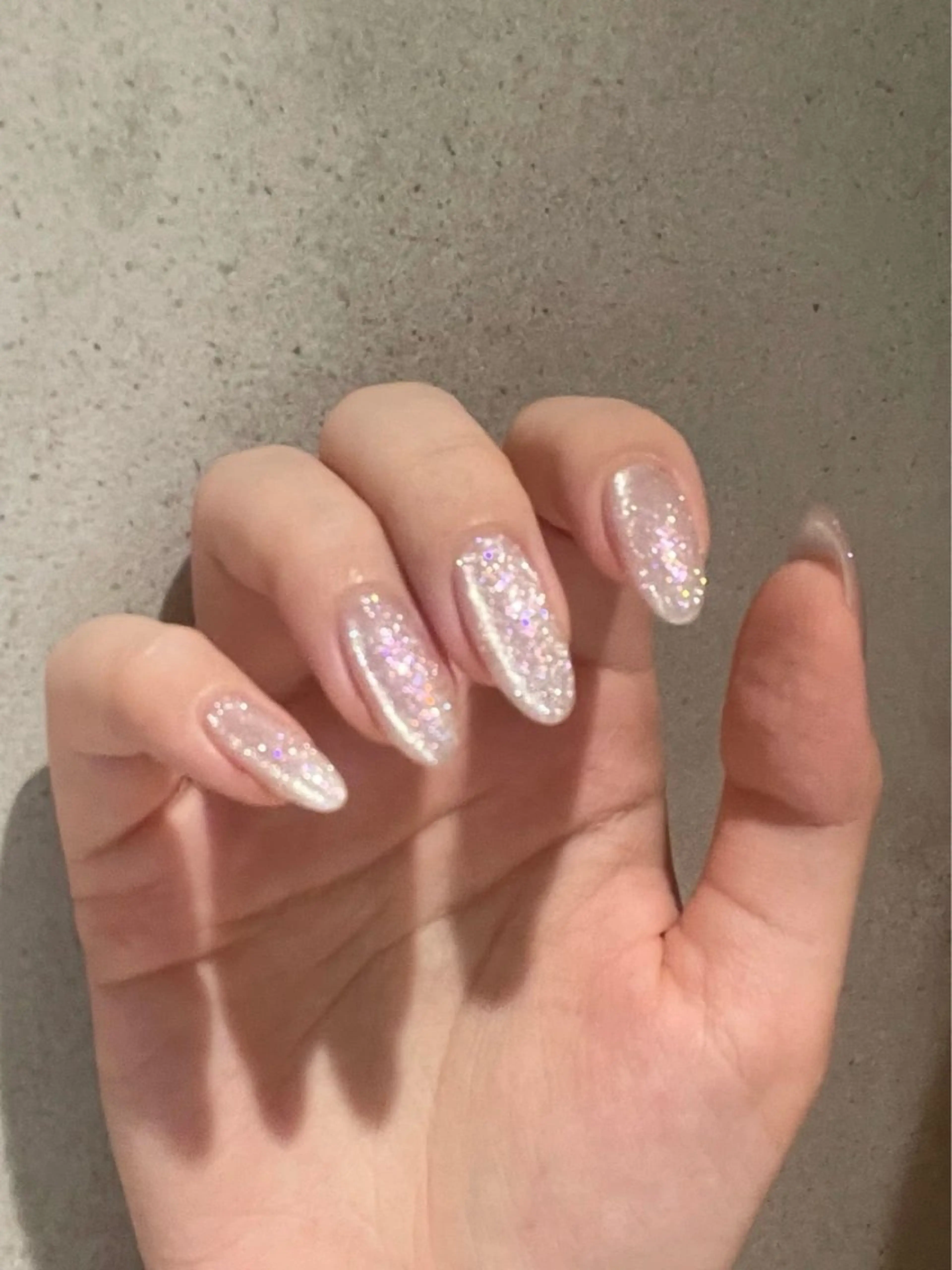 ネイル グラデーション ラメ(グリッター) ロングネイル マグネットネイル シルバー BERA NAILSのネイルデザイン