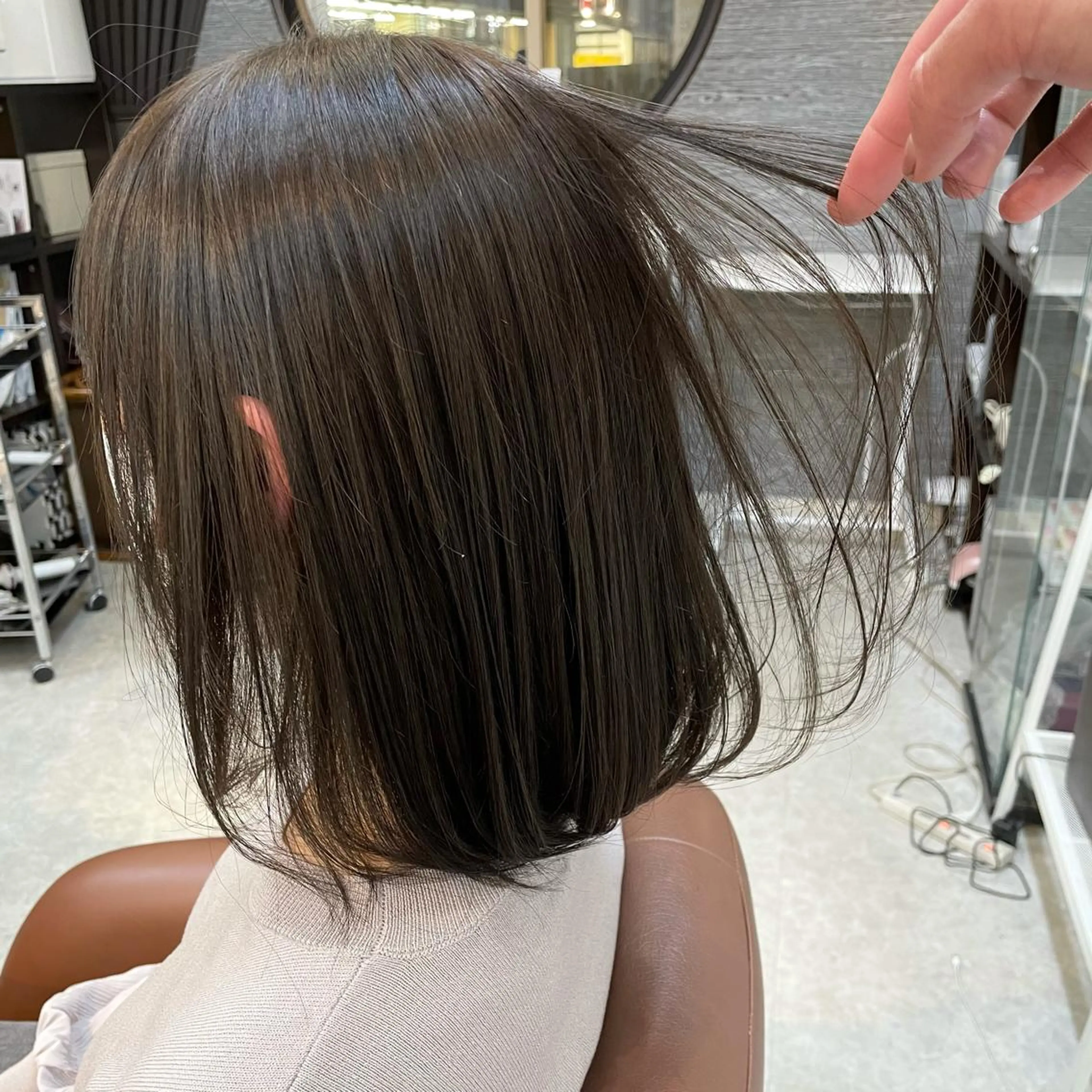 ミディアム 能登谷 泉稀のヘアスタイル