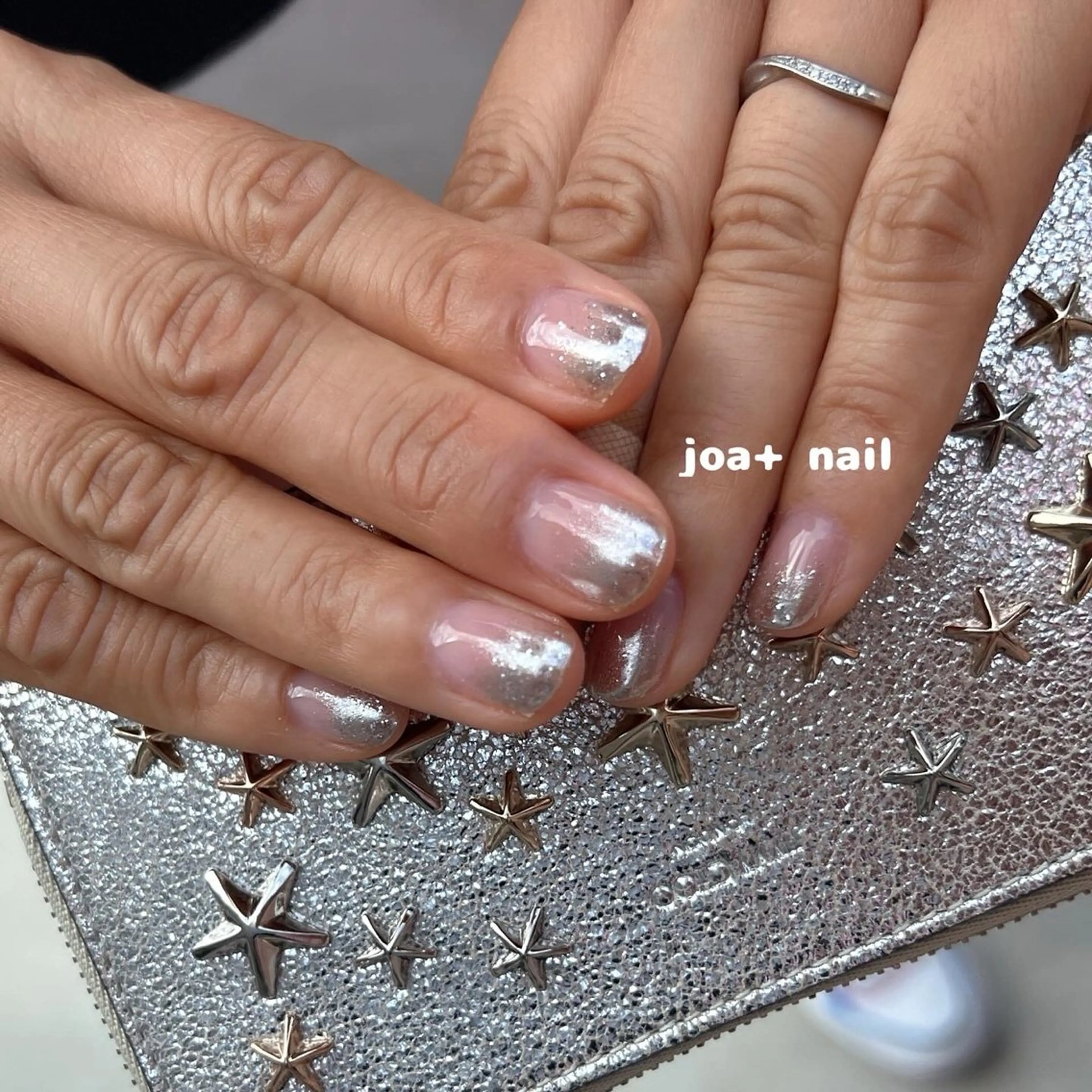 ネイル ラメ(グリッター) うね 🎀のネイルデザイン