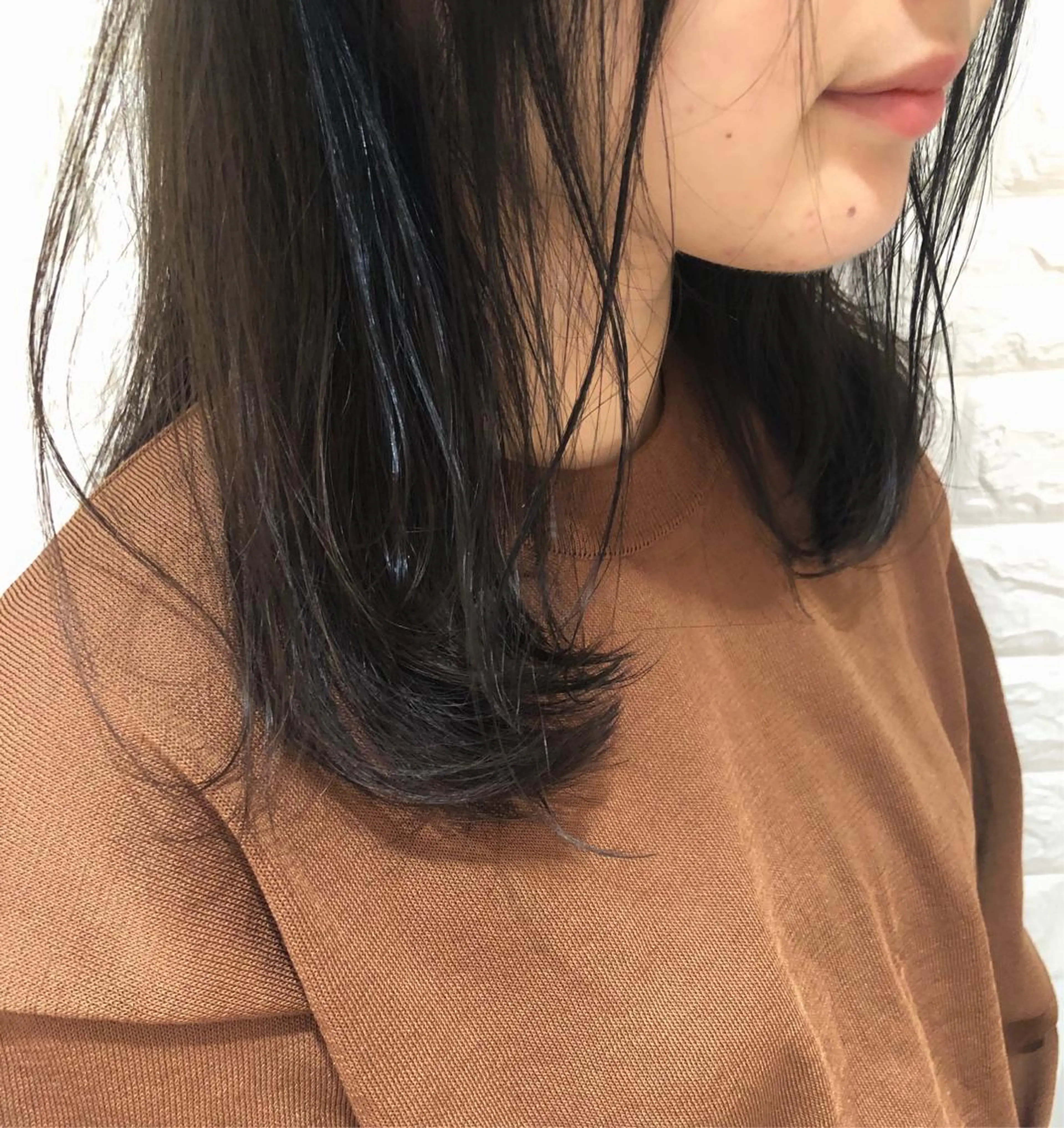 セミロング カラー THE DAY所属・AKI HASHIMOTOのヘアスタイル