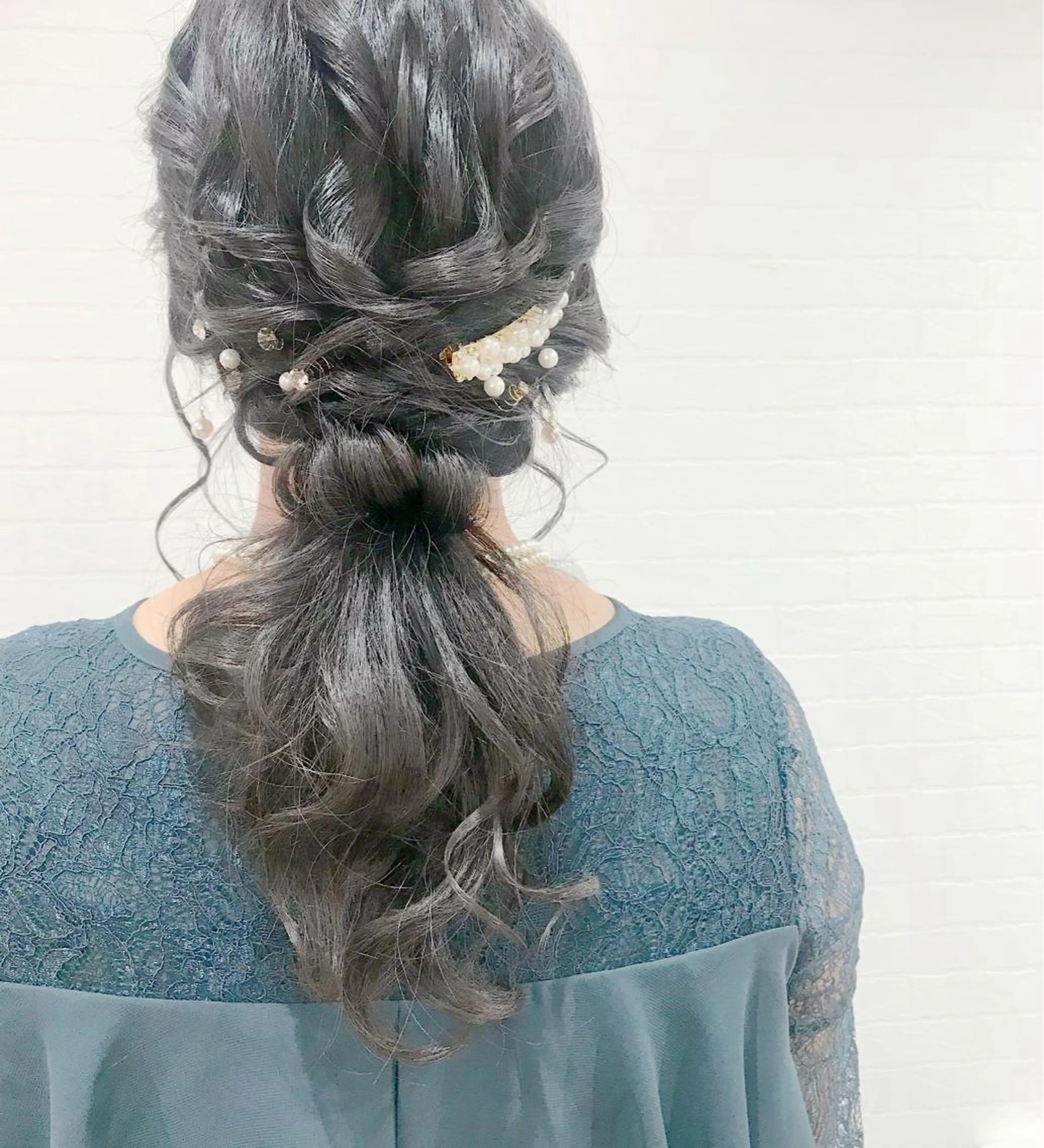 ミディアム ヘアアレンジ ヘアセット GRANLUSSO 〜グランルッソ駅前店所属・木口 嘉美のヘアスタイル