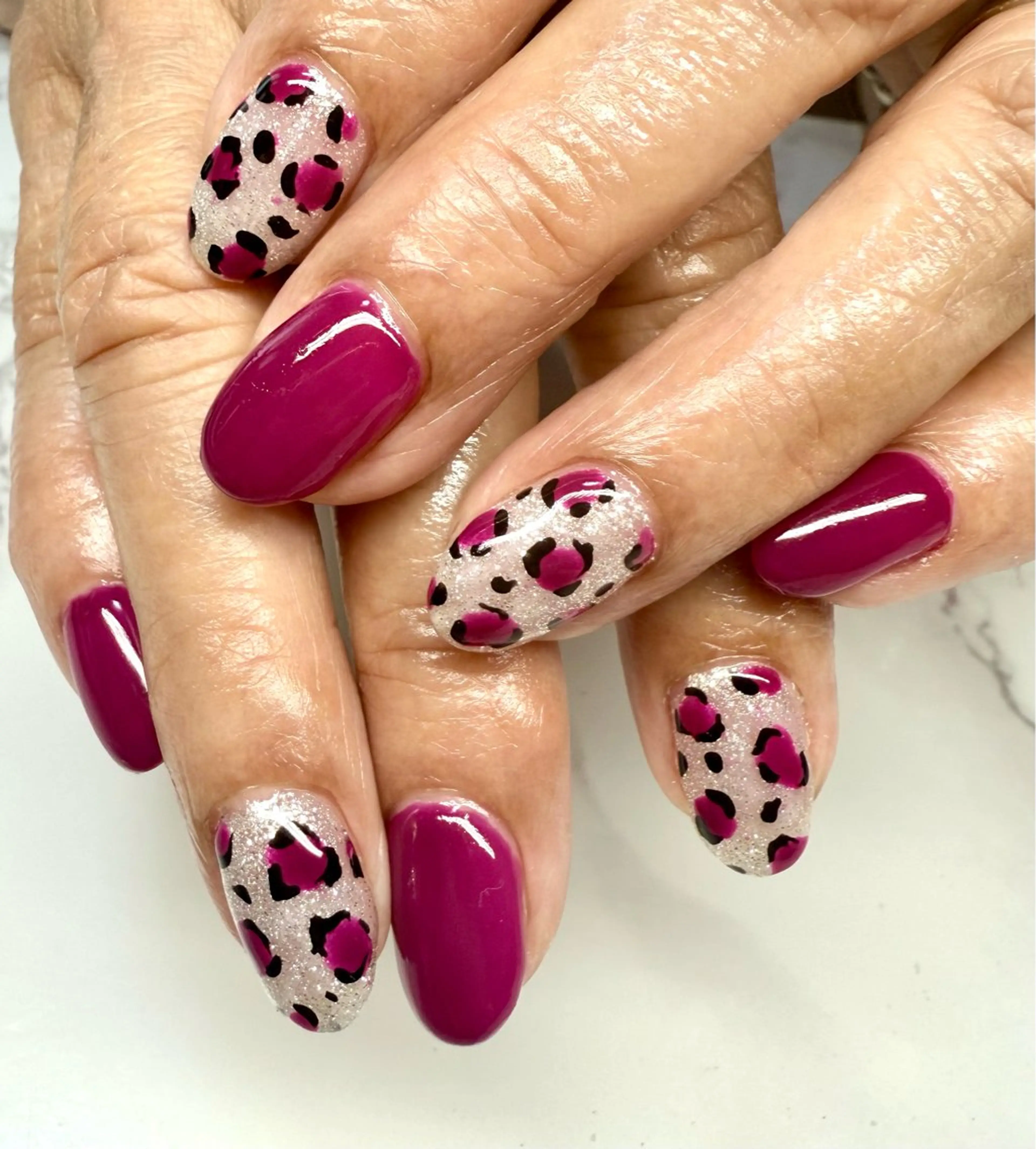 ネイル アニマル柄 アートネイル フレンチネイル 氷ネイル・うるうるネイル キラキラネイル M.N_ nailのネイルデザイン