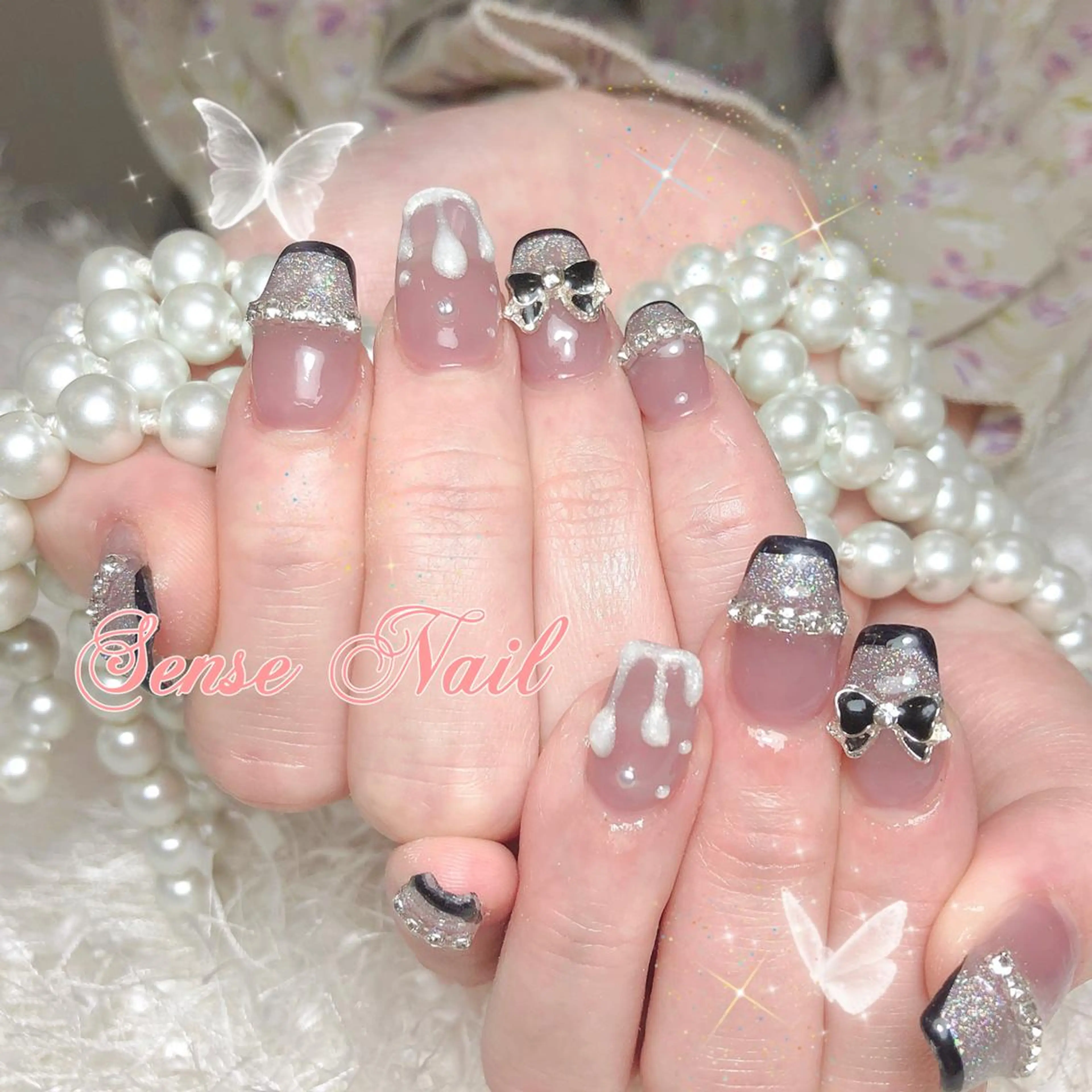 ネイル ハンドネイル ハンドケア Queenie 🦋のネイルデザイン