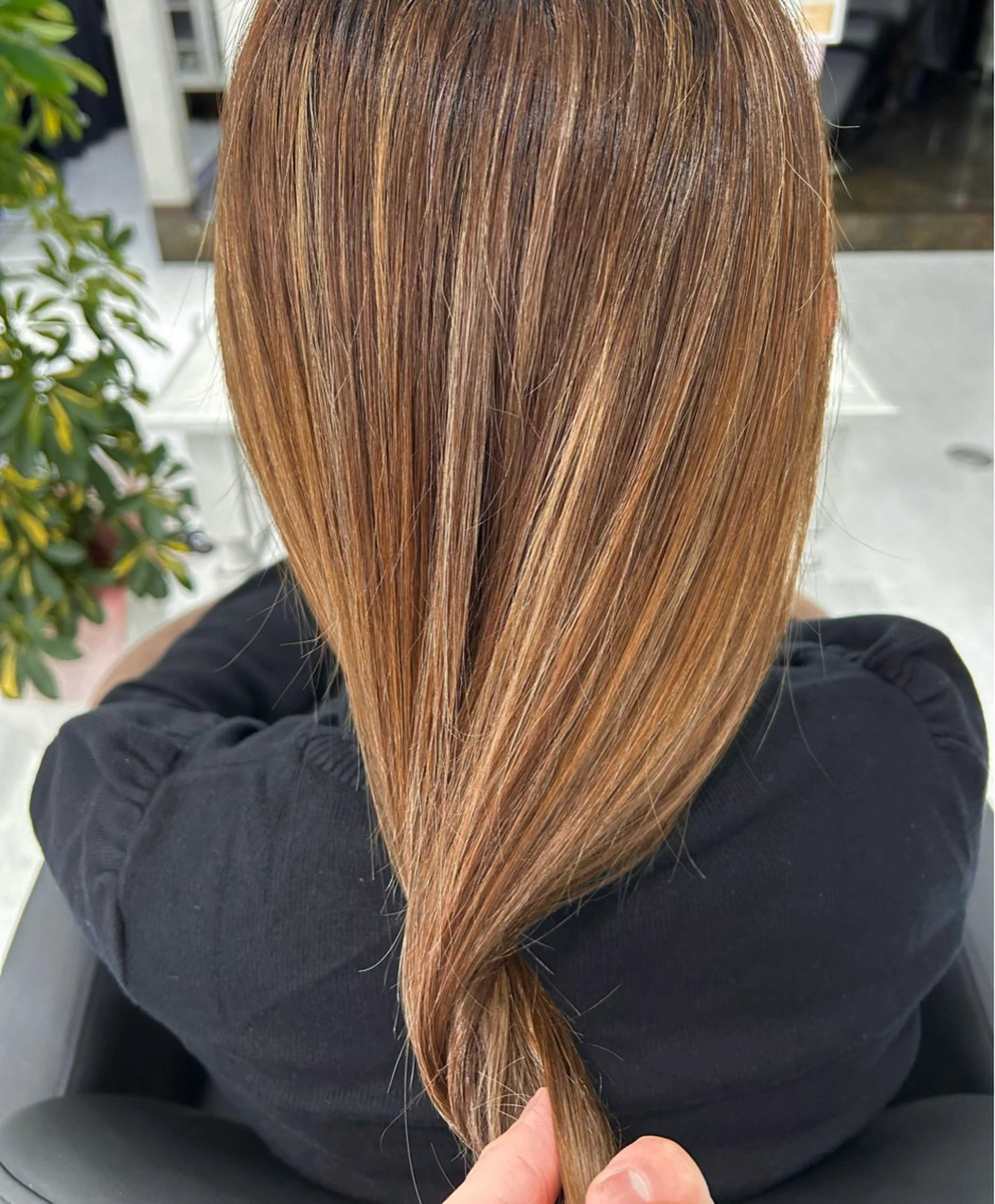 セミロング カラー ハイライトカラー ハイライト カット ヘアカラー hair salon A 【エース】所属・🫧高鹿汰一髪質改善 /白髪ぼかし🫧のヘアスタイル