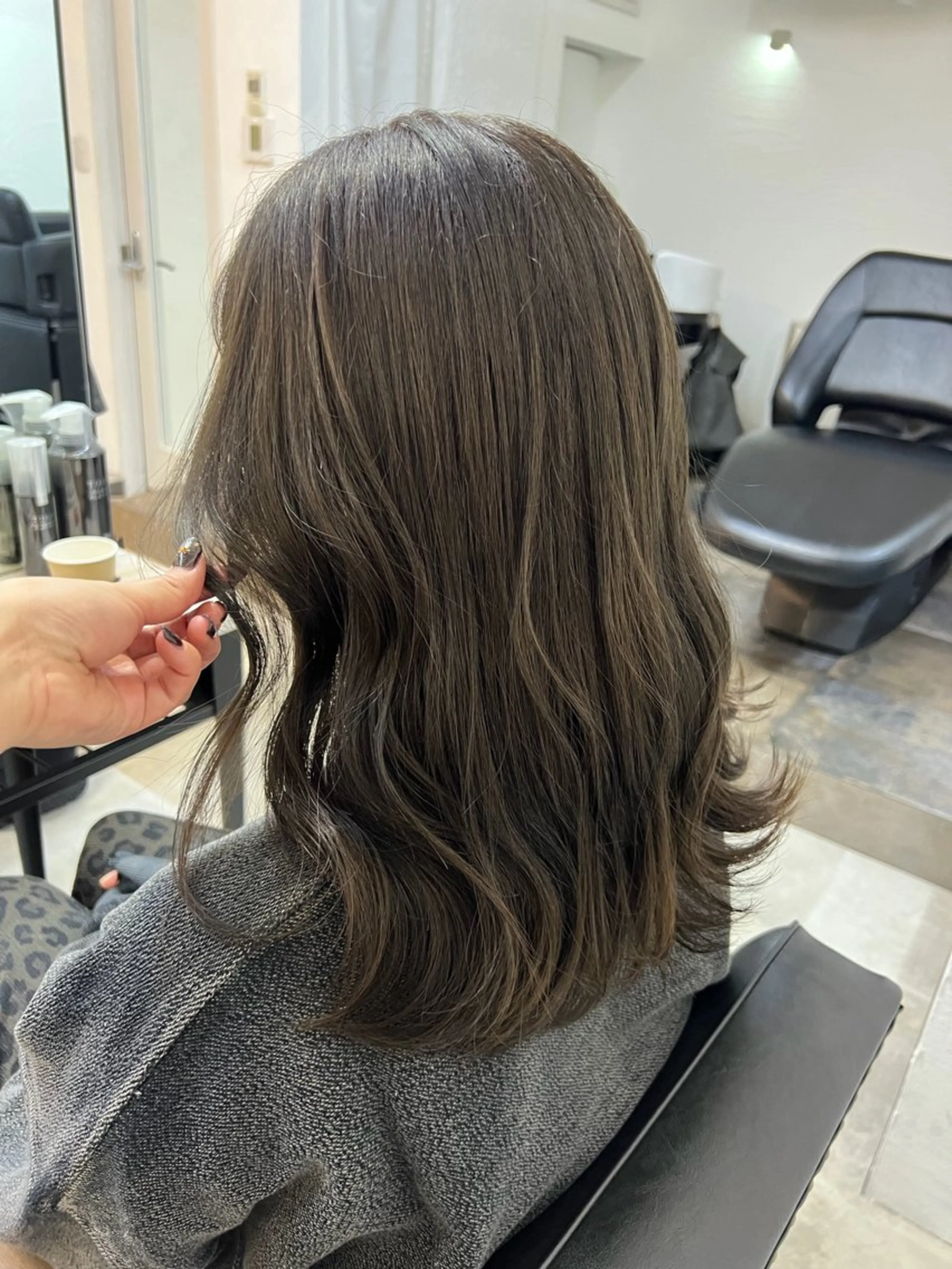 セミロング カラー 🥀韓国ヘア🥀 宮津真菜のヘアスタイル