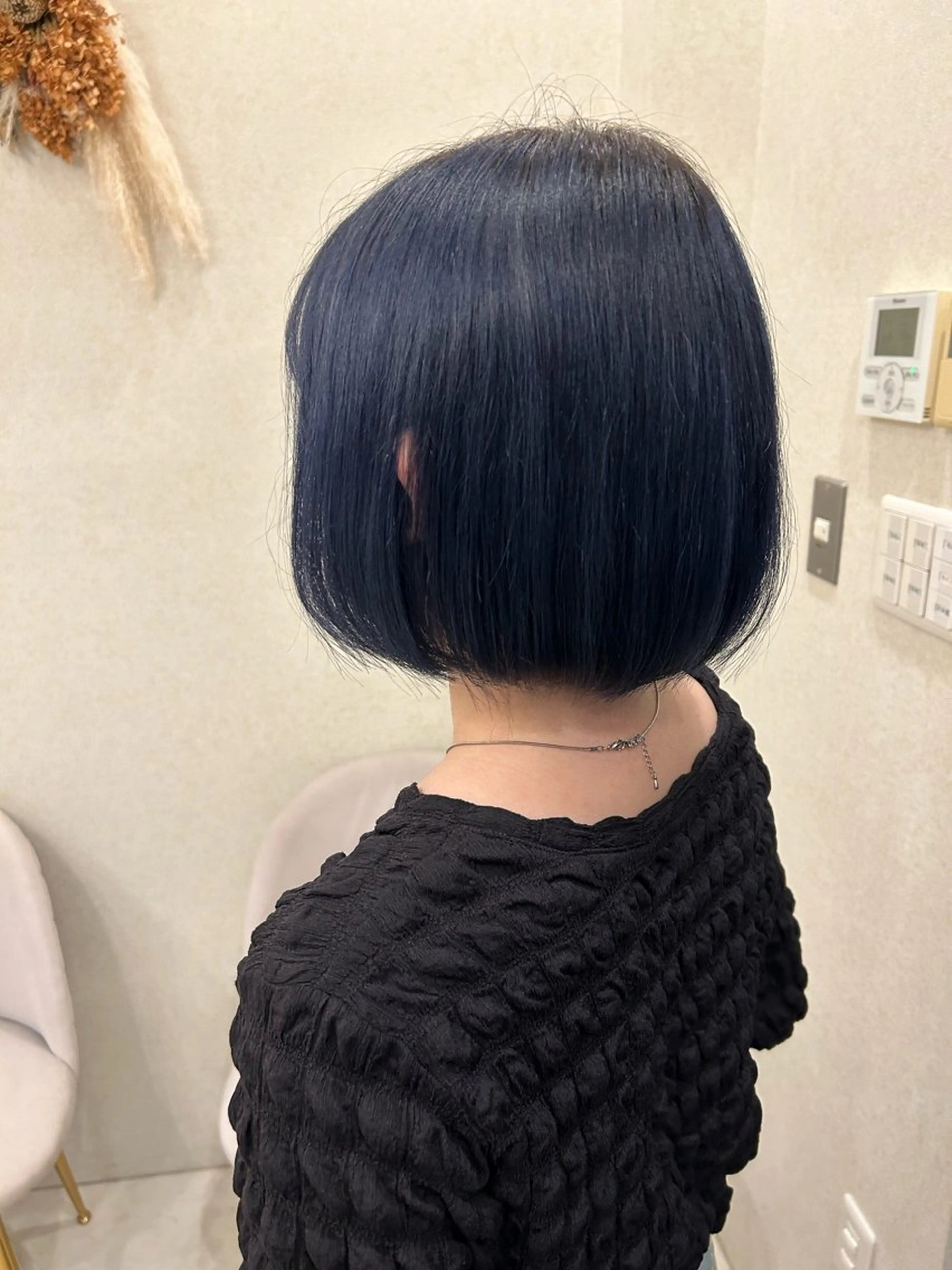 ショート カラー 黒髪 ブルーカラー ブルーブラック REM_aokijima所属・土屋 竣奨のヘアスタイル