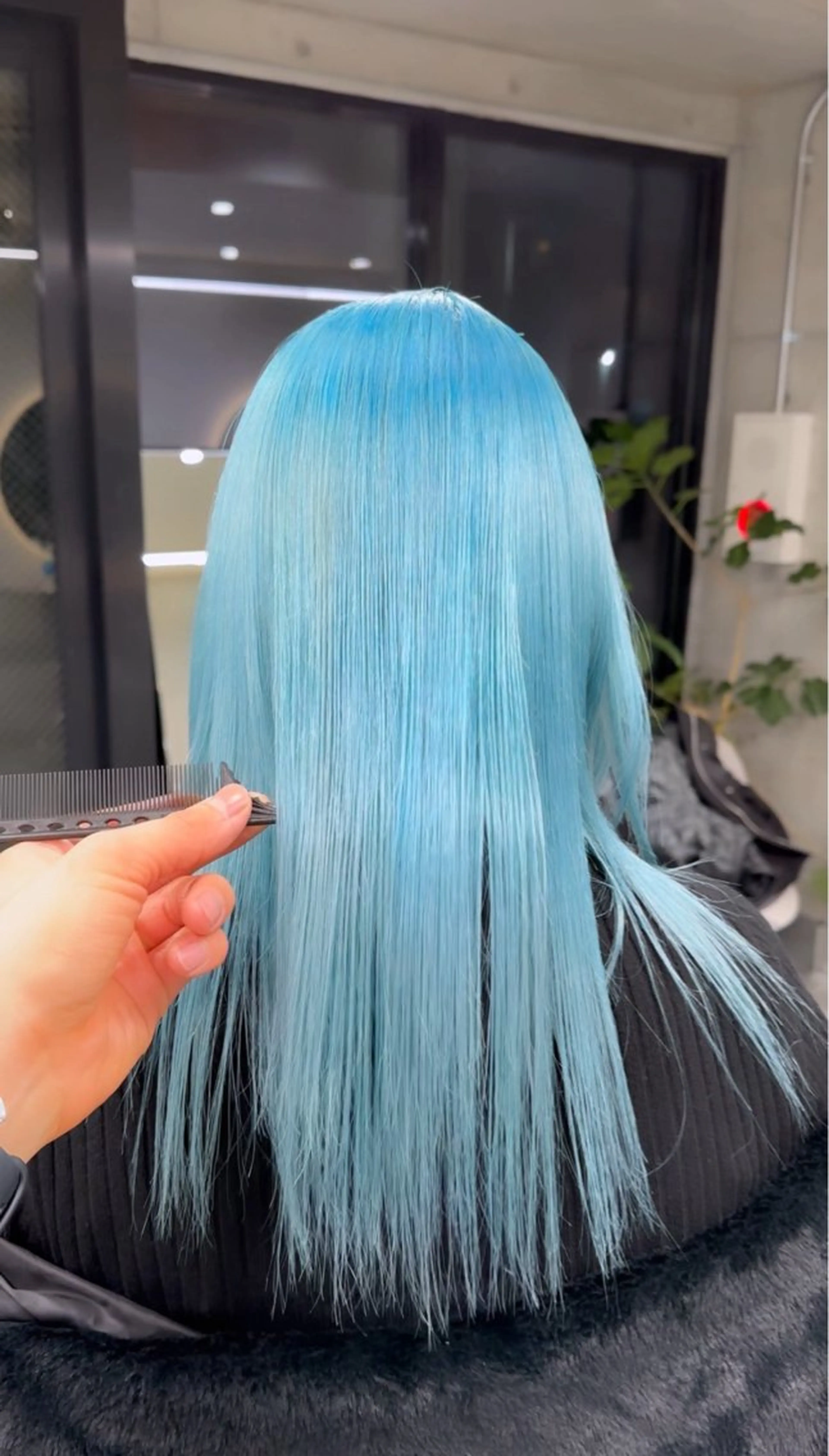 ロング ピンクラベンダー トリートメント SOL.所属・ハイトーンカラー/デ ザインカラー中川竜斗のヘアスタイル