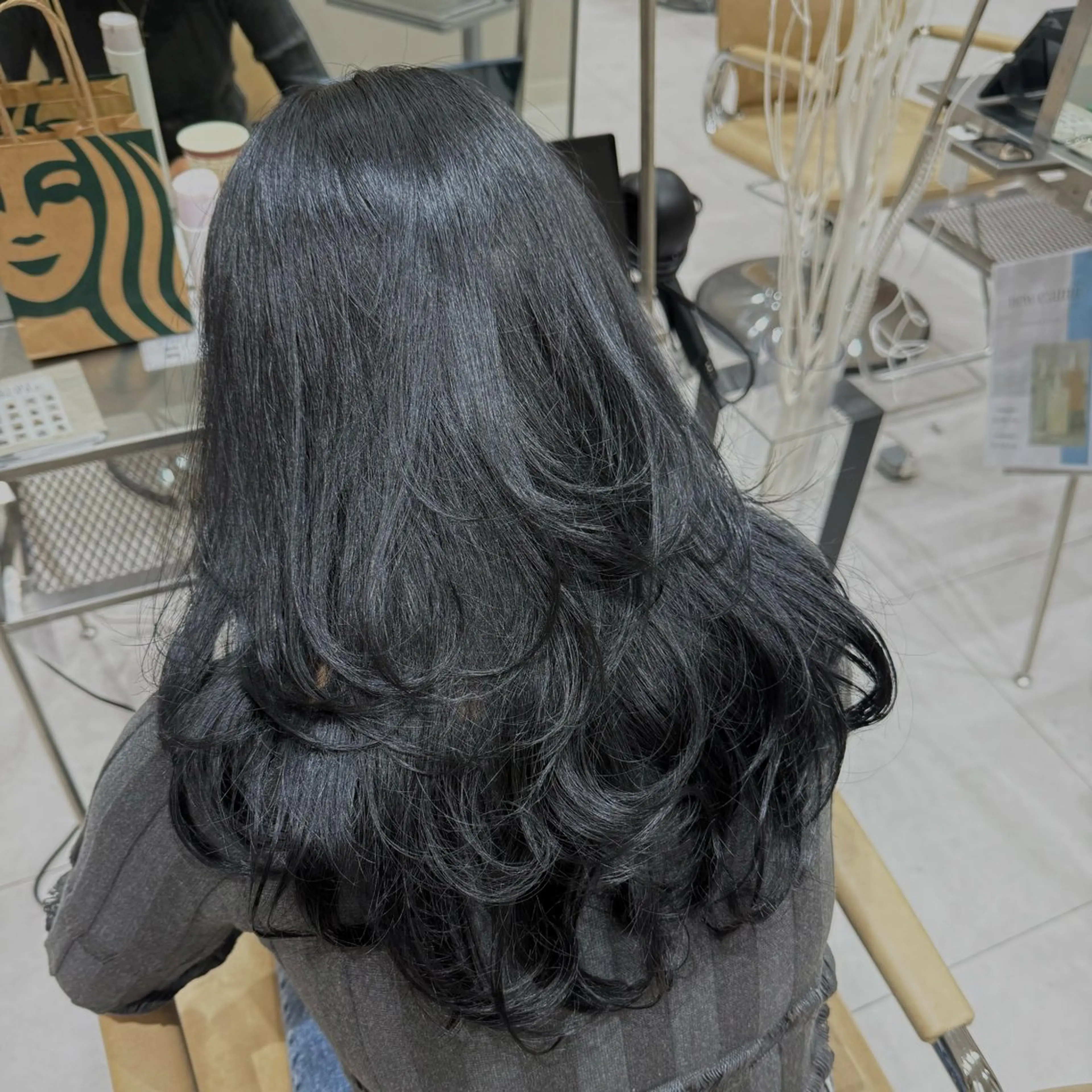 ロング カラー カット ヘアカラー トリートメント 韓国レイヤー｜ 透明感カラー｜ココナのヘアスタイル