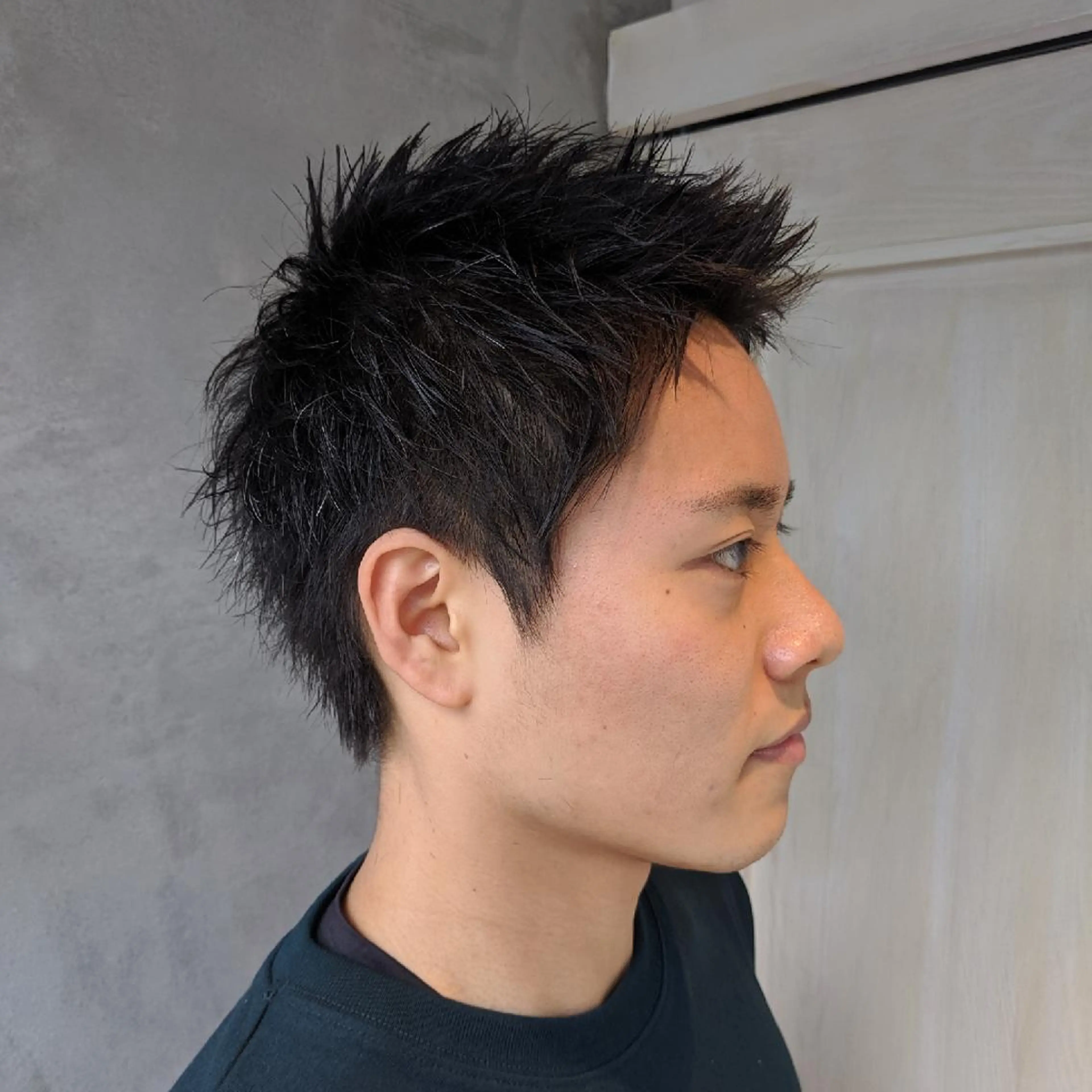 ショート パーマ メンズ スパイキーショート くせ毛 ショートヘア Belo Hair Life所属・メンズ専門/堺東/ 半個室/長谷川将也の眉毛・アイブロウイメージ