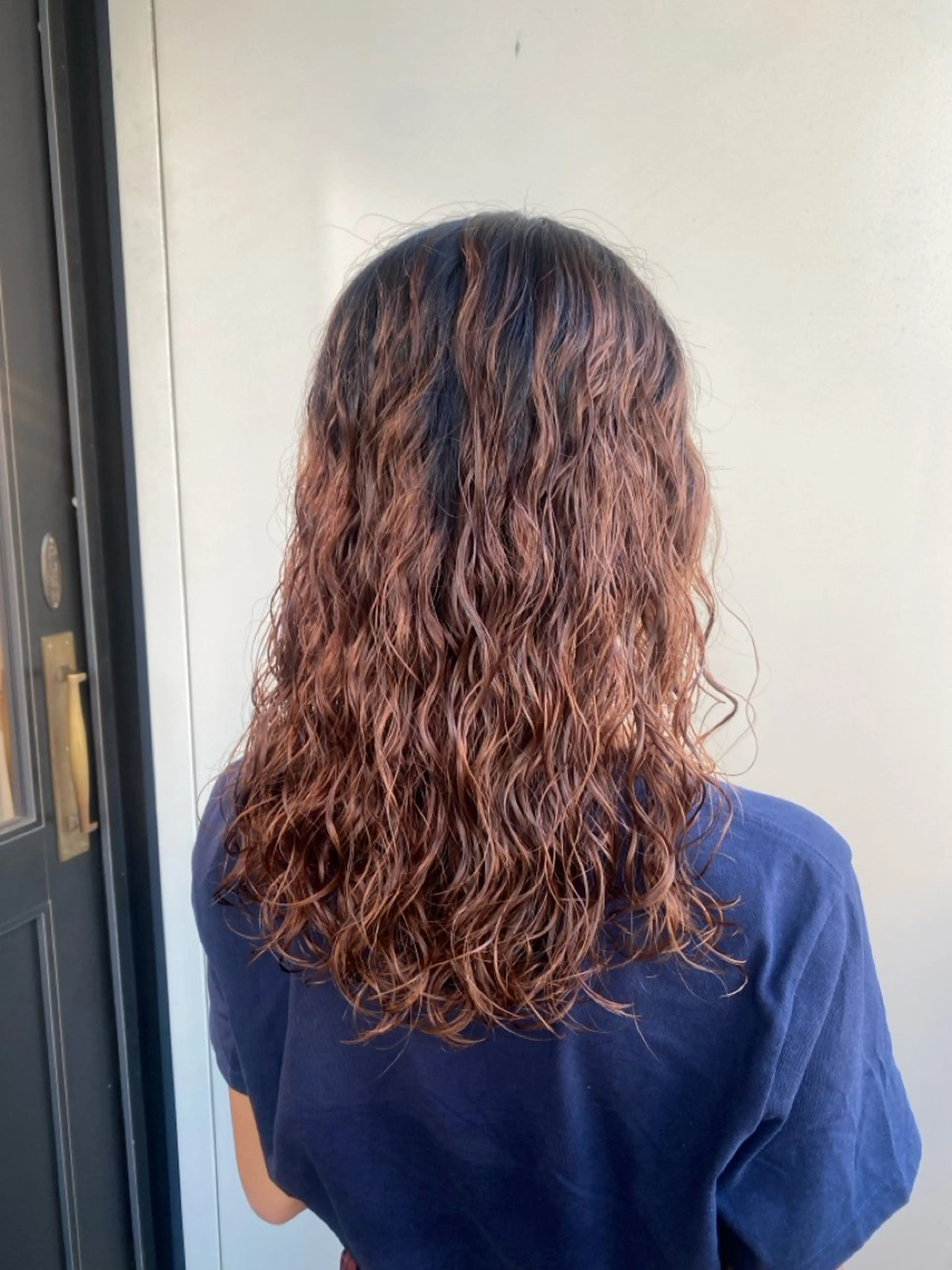ロング パーマ トリートメント 🖤🌀くるくる パーマ🌀🖤ayaのヘアスタイル