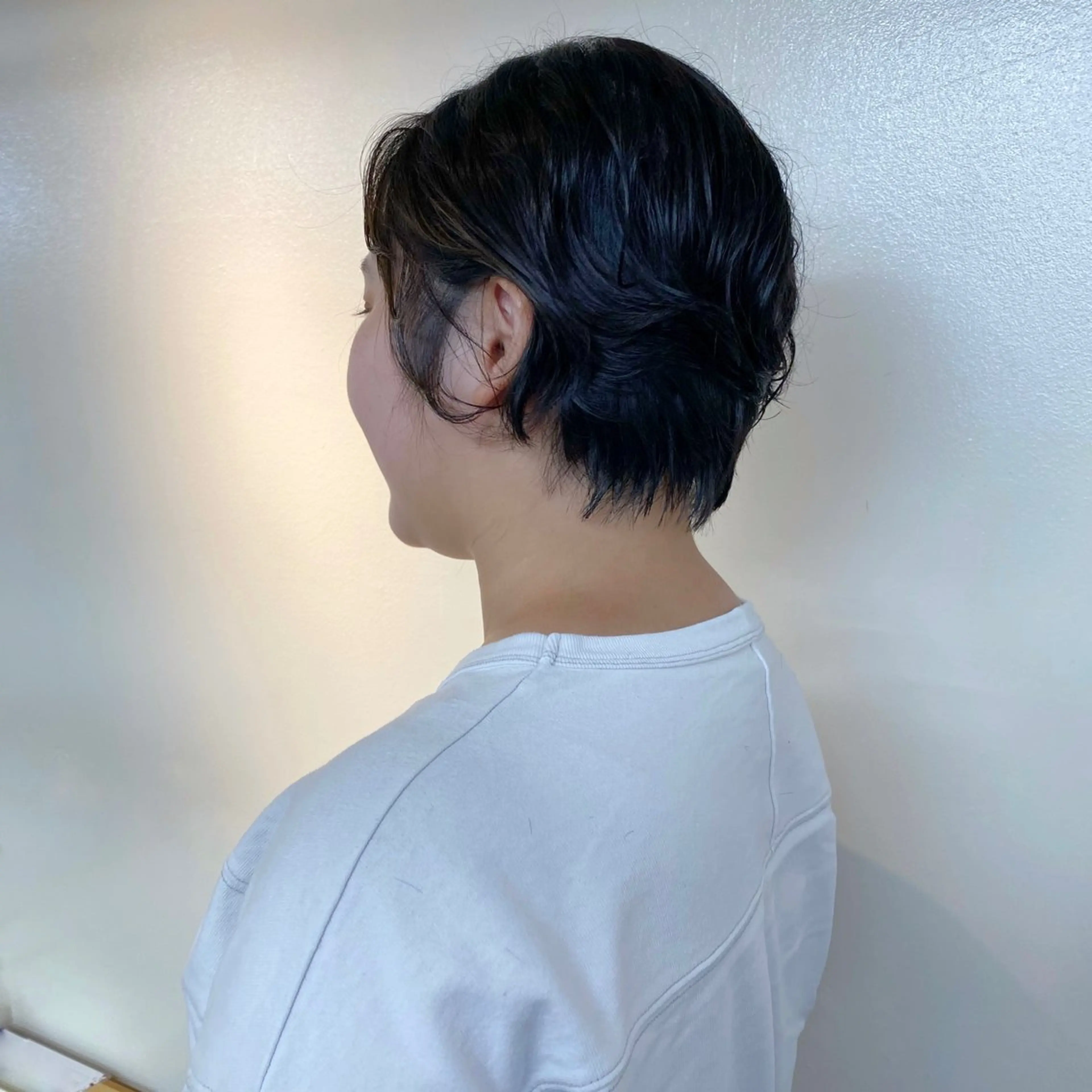 ショート パーマ 𣘺夲友梨/ カラー/つや髪のヘアスタイル