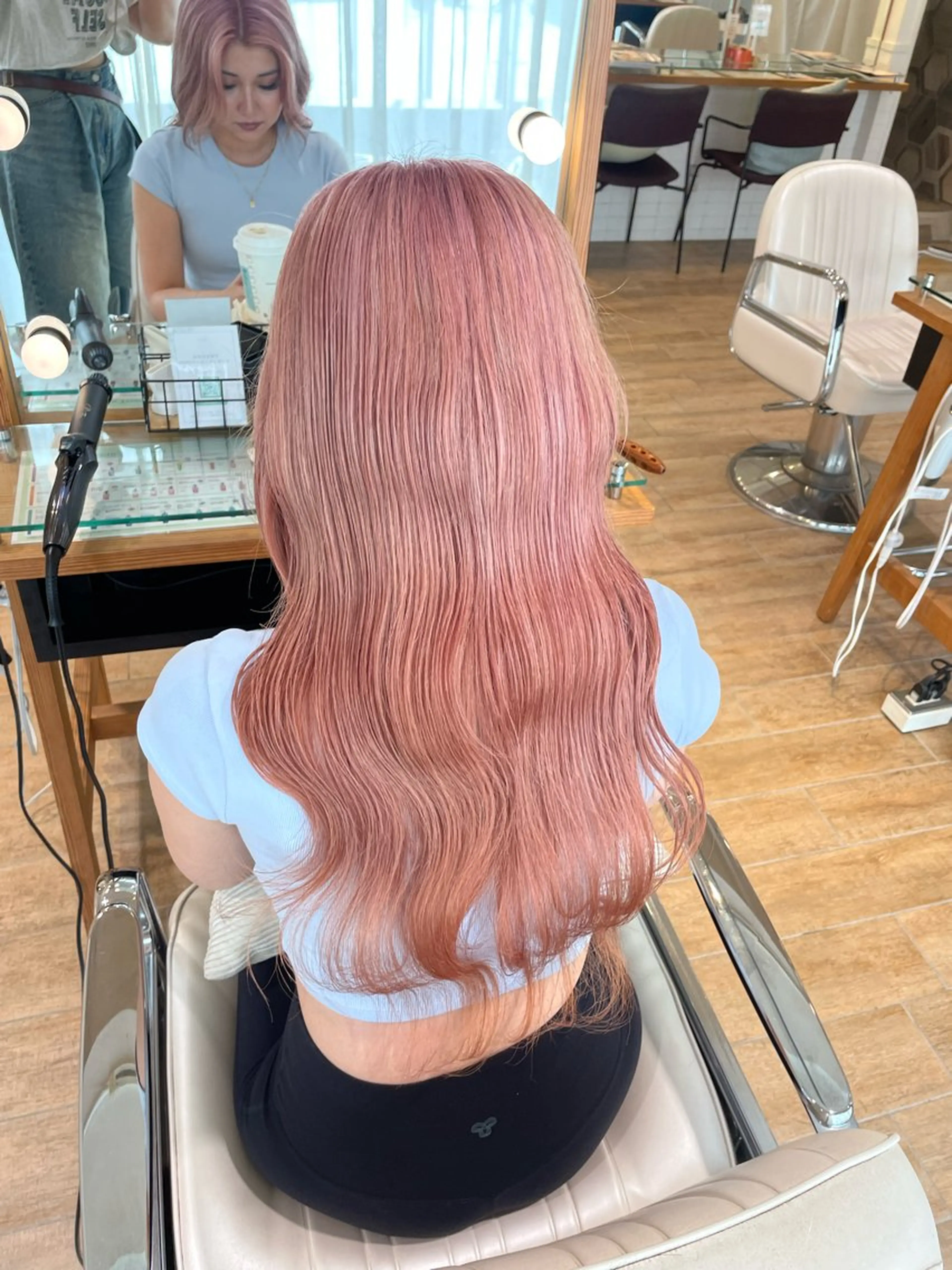 セミロング カラー ヘアアレンジ ヘアカラー トリートメント ハイトーンピンク🍑 ブリーチ🍑RINAのヘアスタイル