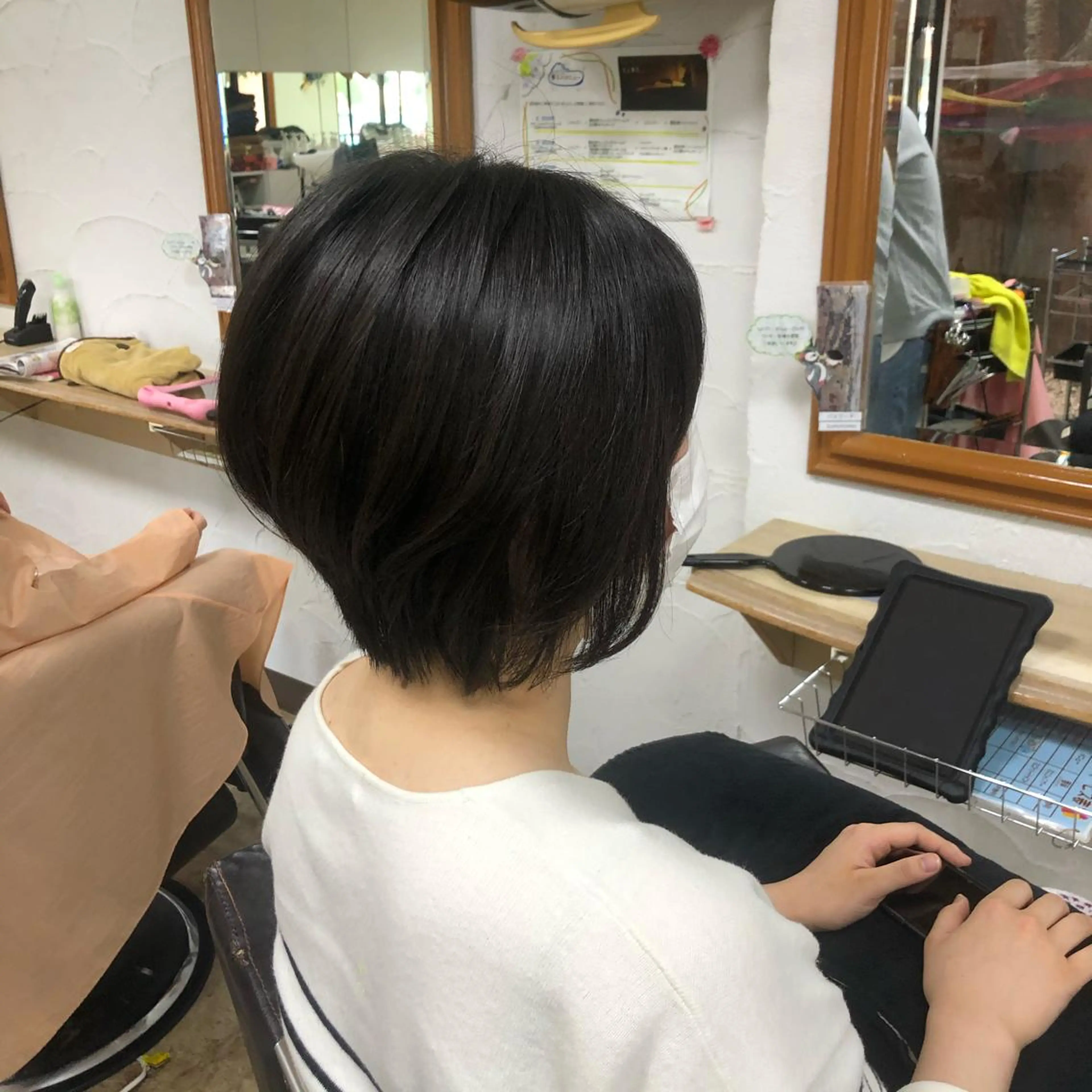 ショート ボブ ショートヘア サロントモ所属・小松崎 咲楽のヘアスタイル