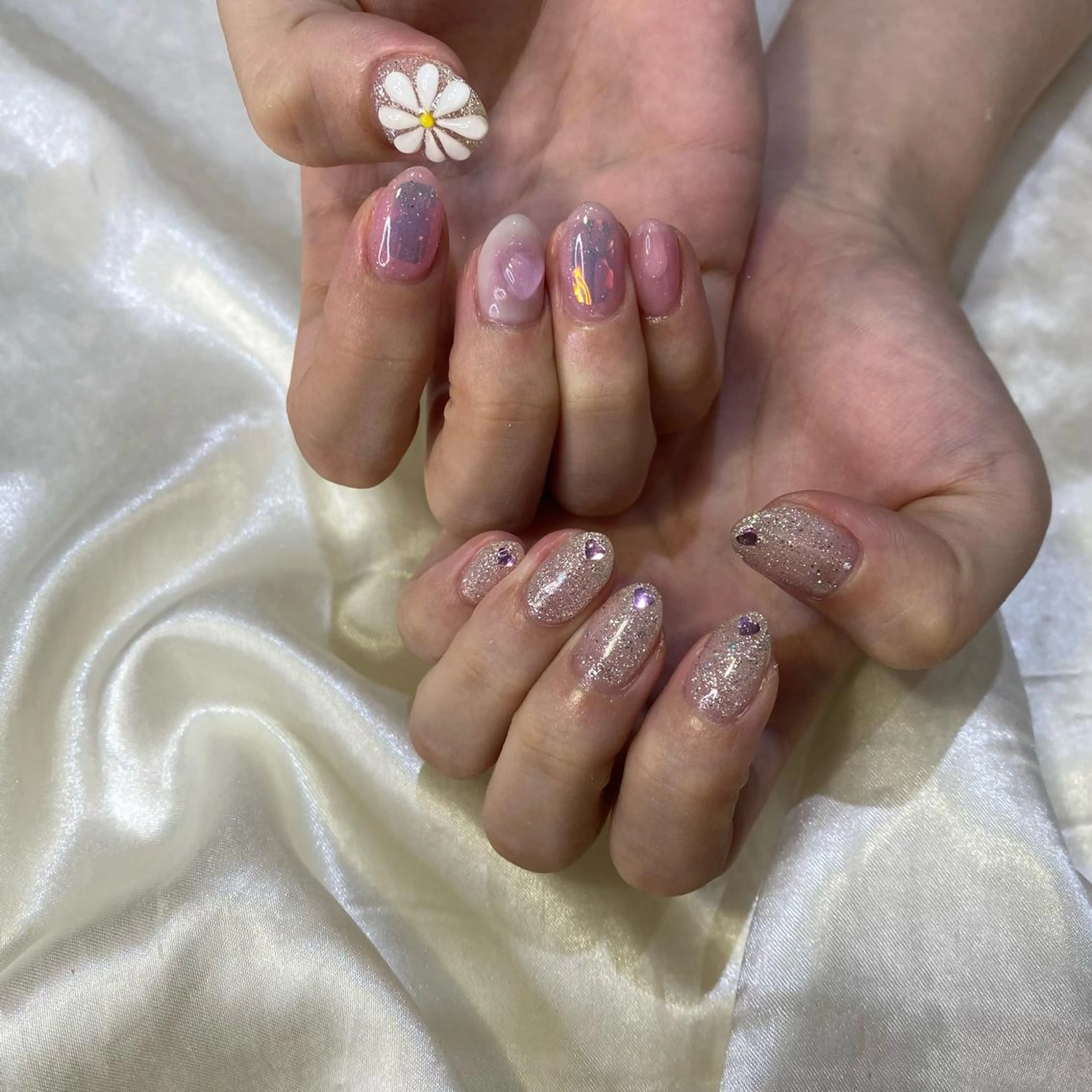 ネイル ハンドネイル 西岡 杏のネイルデザイン