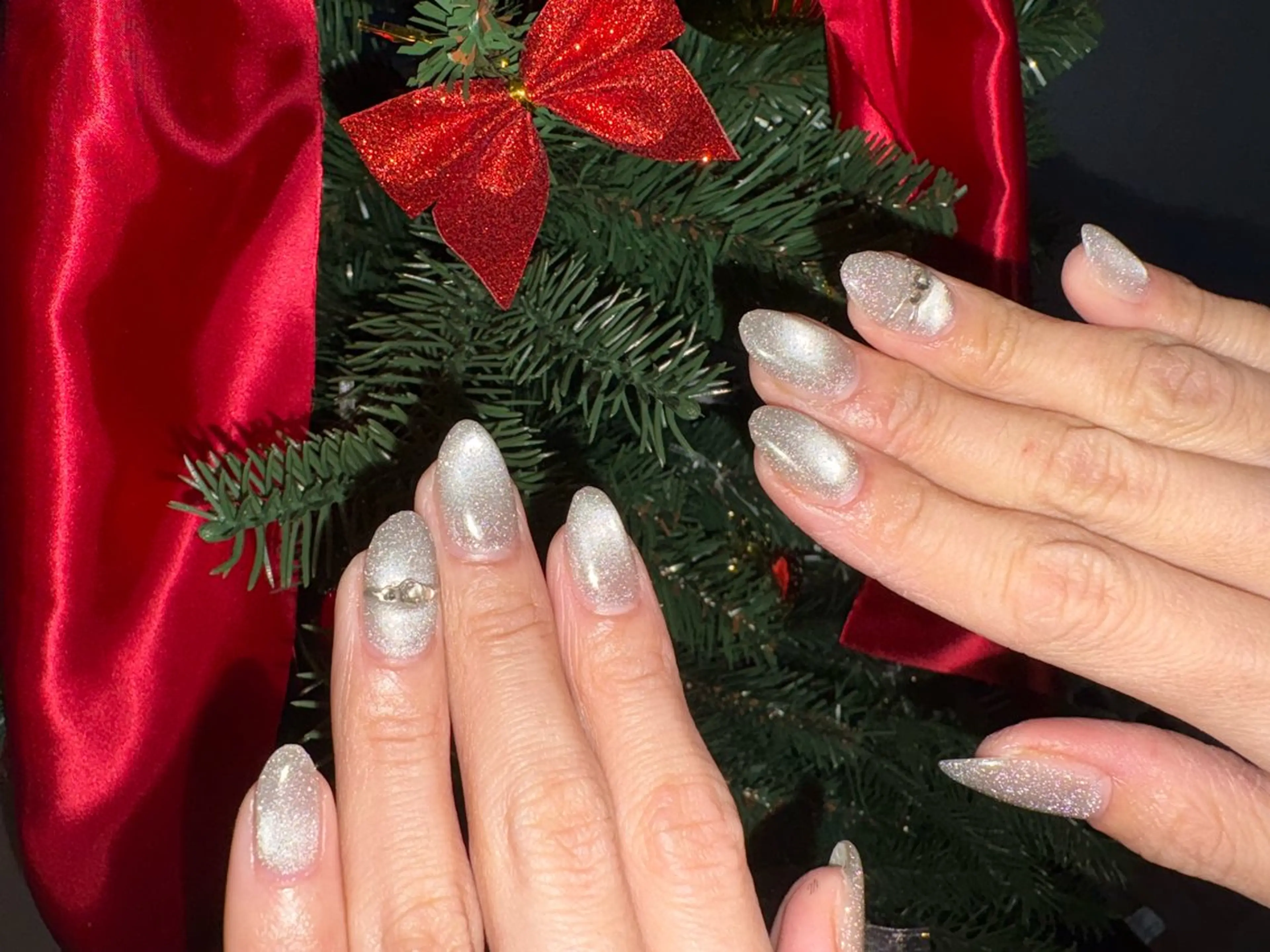 ネイル Rubyna所属・Rubyna HINAのネイルデザイン