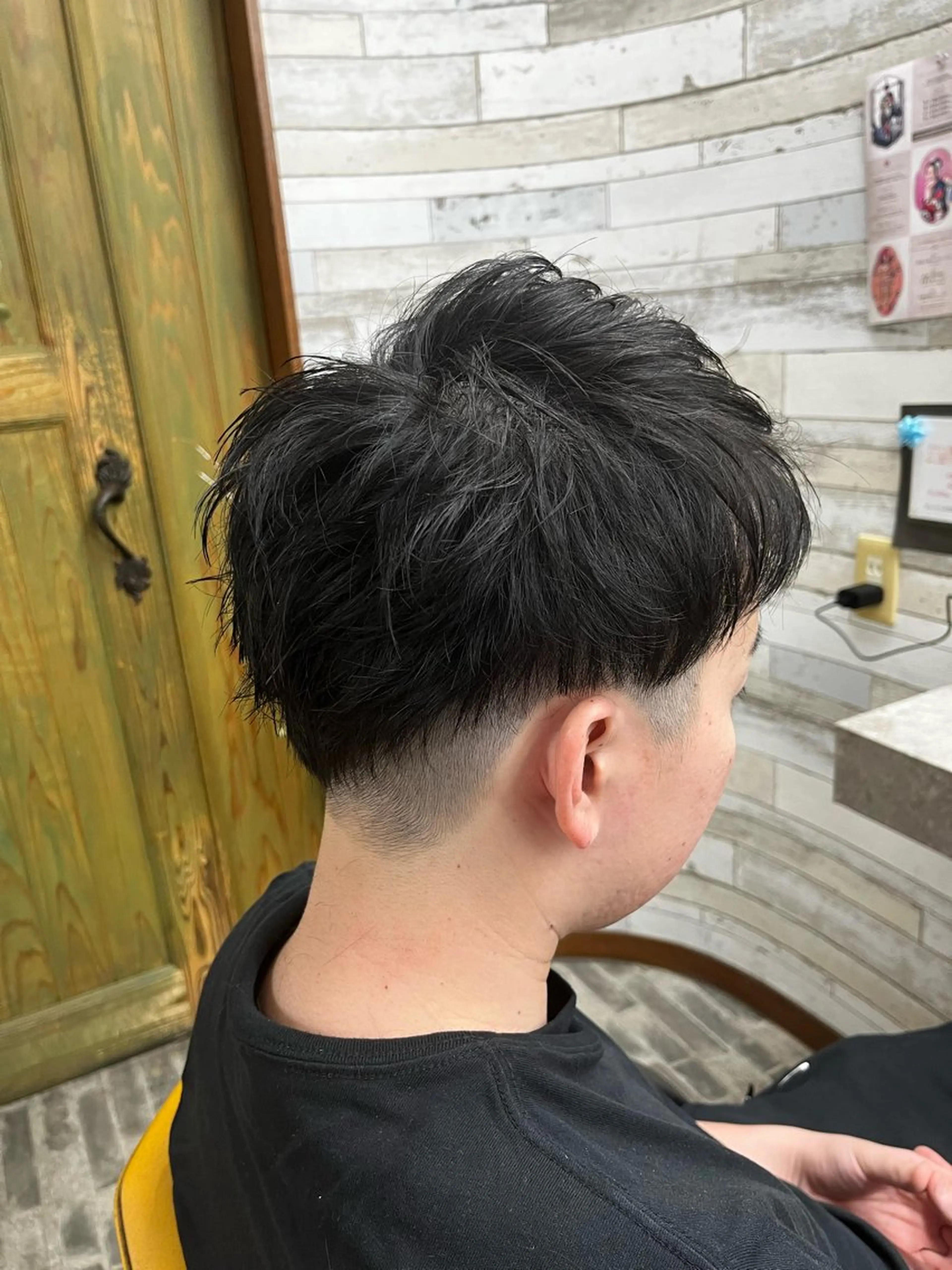 メンズ 刈り上げ カット 美容室スージーズ所属・大坪 拓斗のヘアスタイル