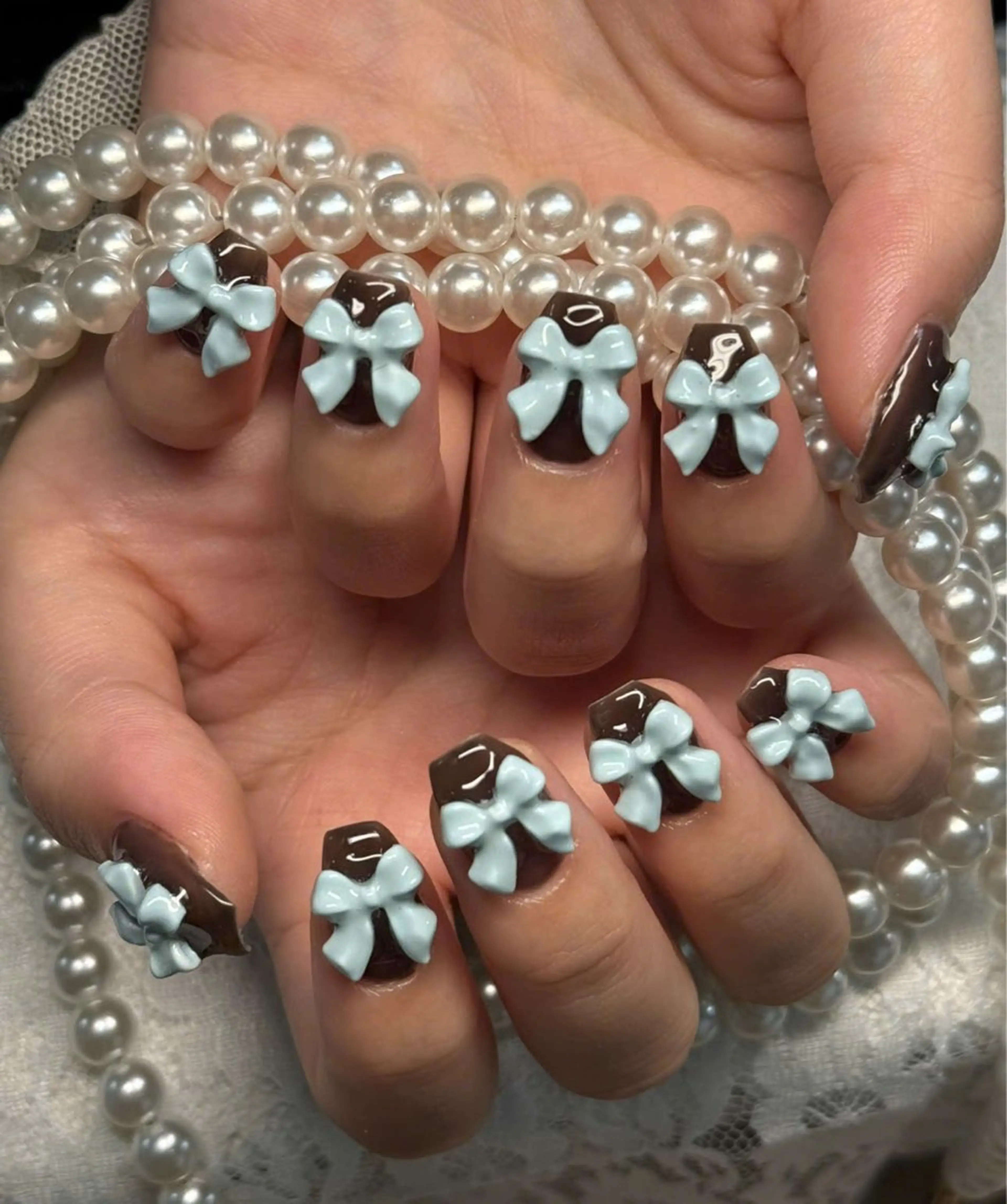 ネイル オーロラネイル フレンチネイル ジェルネイル ハロウィン キラキラネイル ハンドネイル H.baby Nail Salonのネイルデザイン