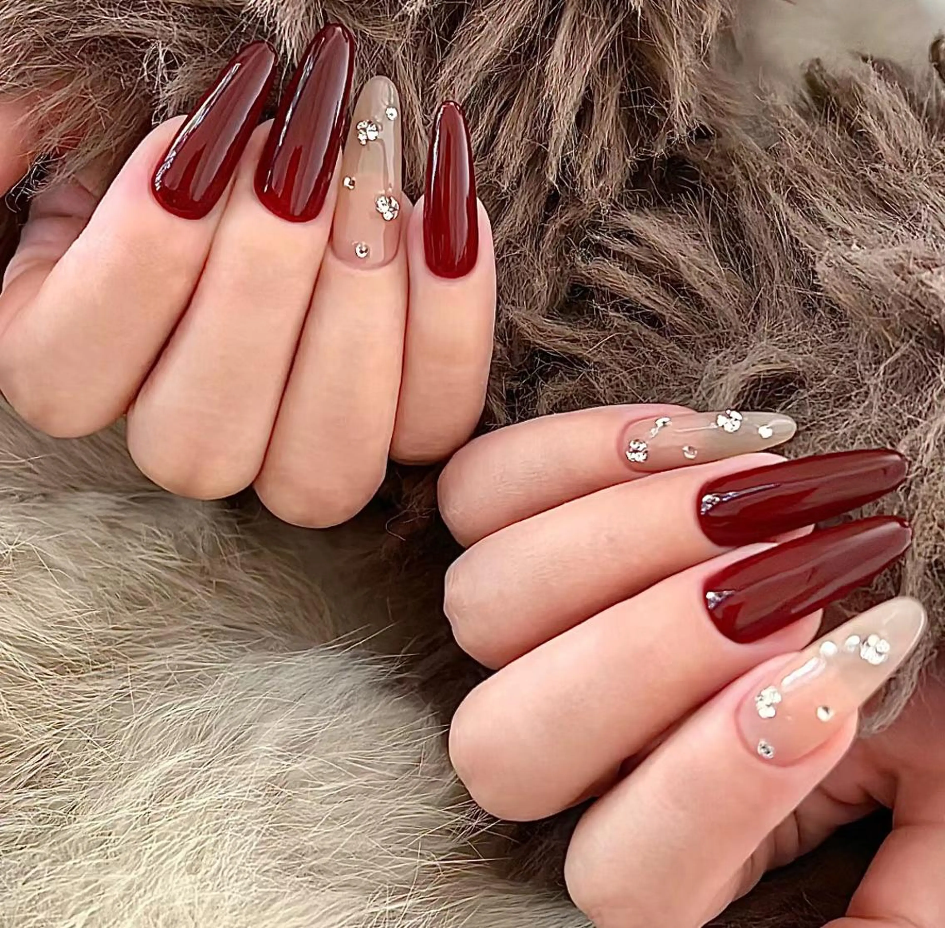 ネイル 長さ出し ネイルチップ Queens みなみのネイルデザイン
