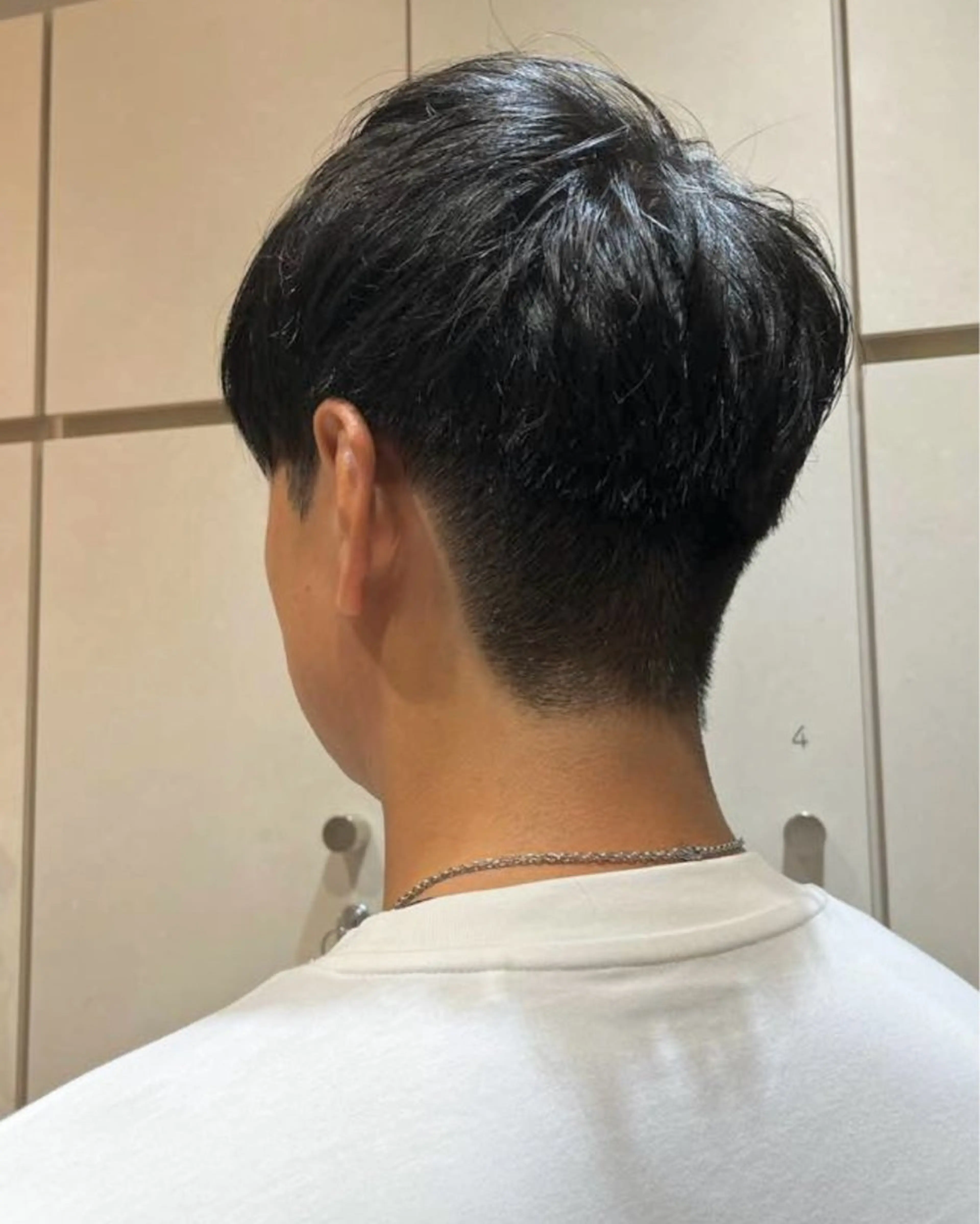 ショート メンズ マッシュ 刈り上げ カット ボブ/パーマ/金田 夏葵のヘアスタイル