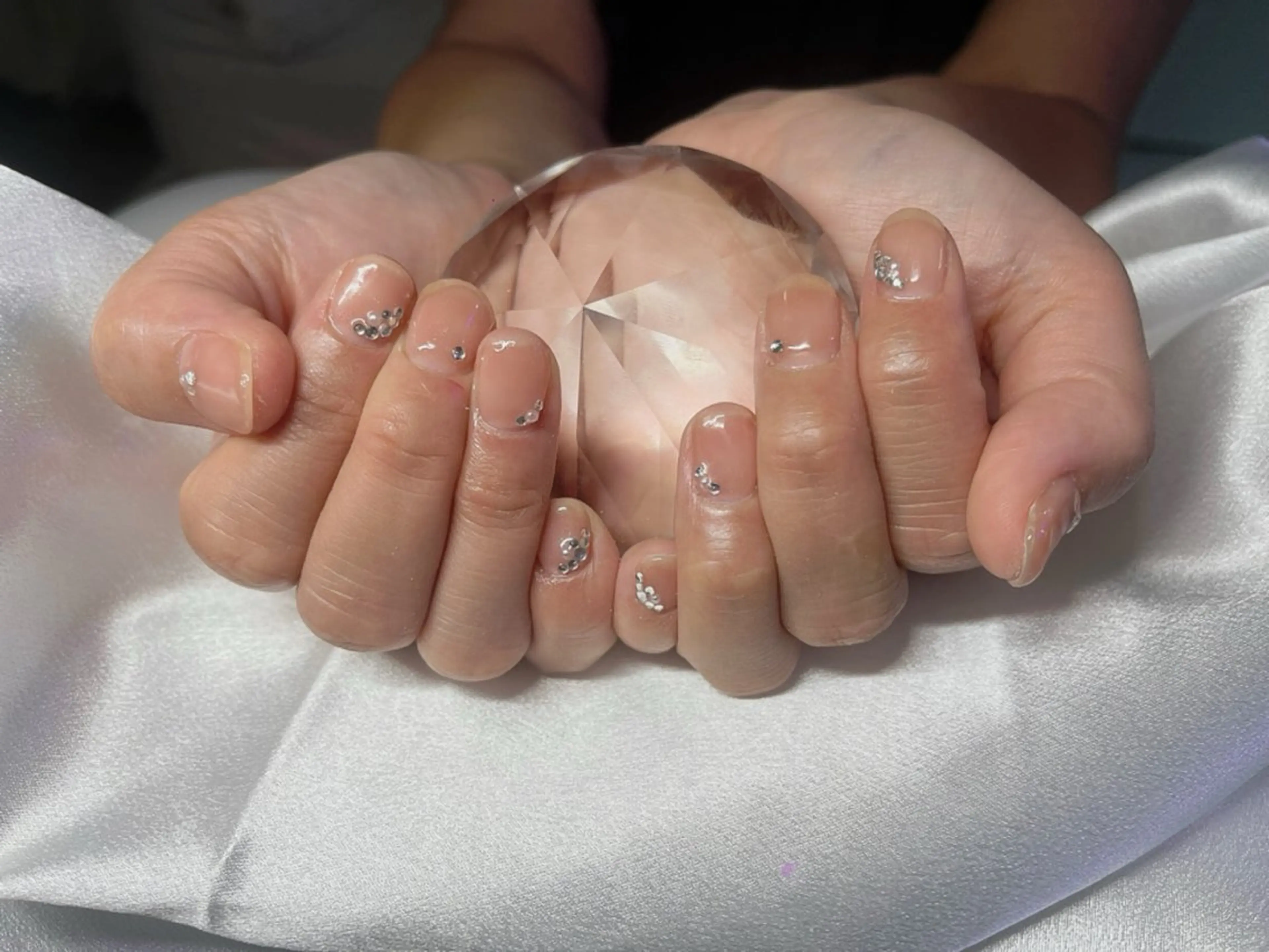 ネイル ジェルネイル ストーンネイル nailsalon STYLE.所属・🍯 RIOのネイルデザイン