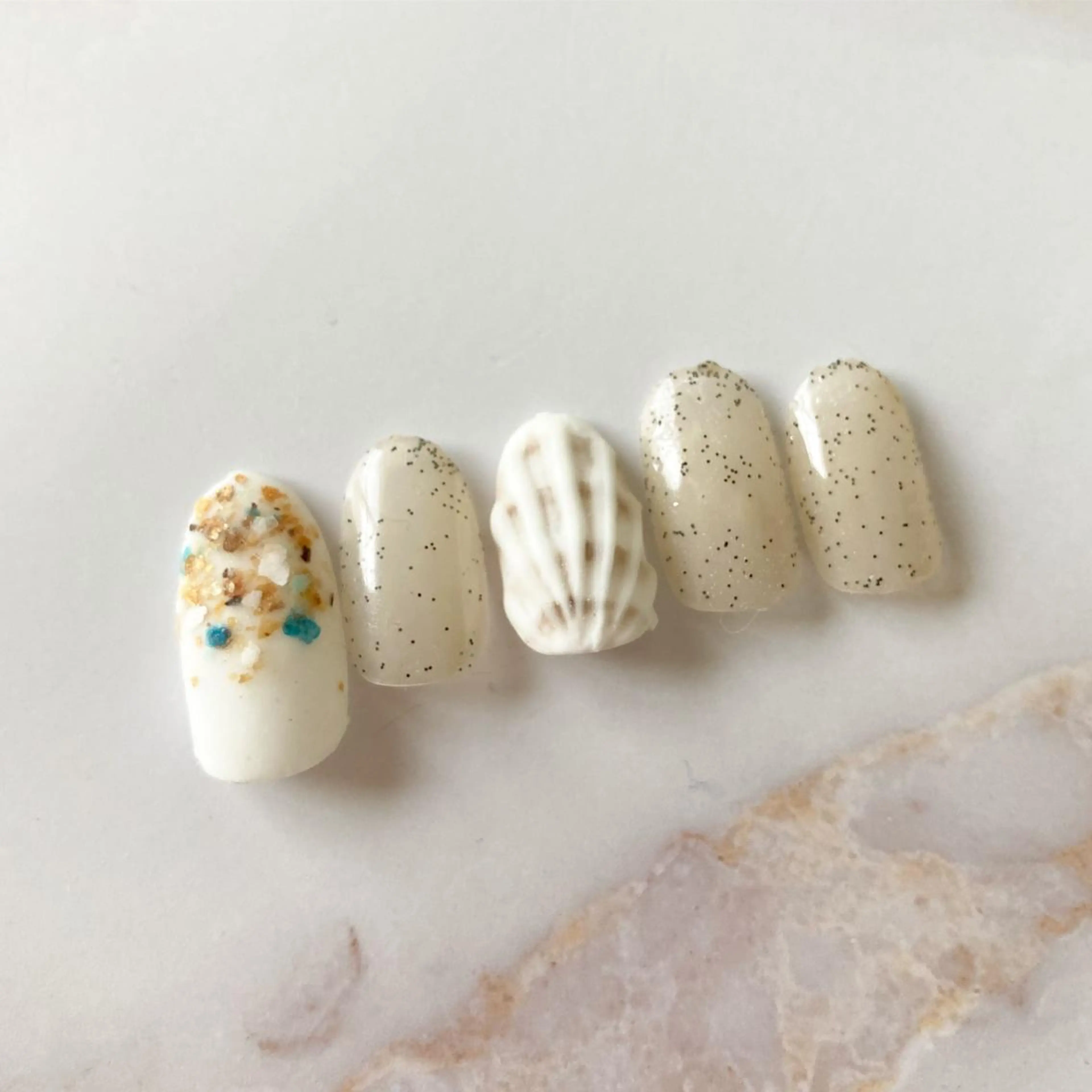 ネイル ハンドネイル フットネイル NailSalon Beniceのネイルデザイン