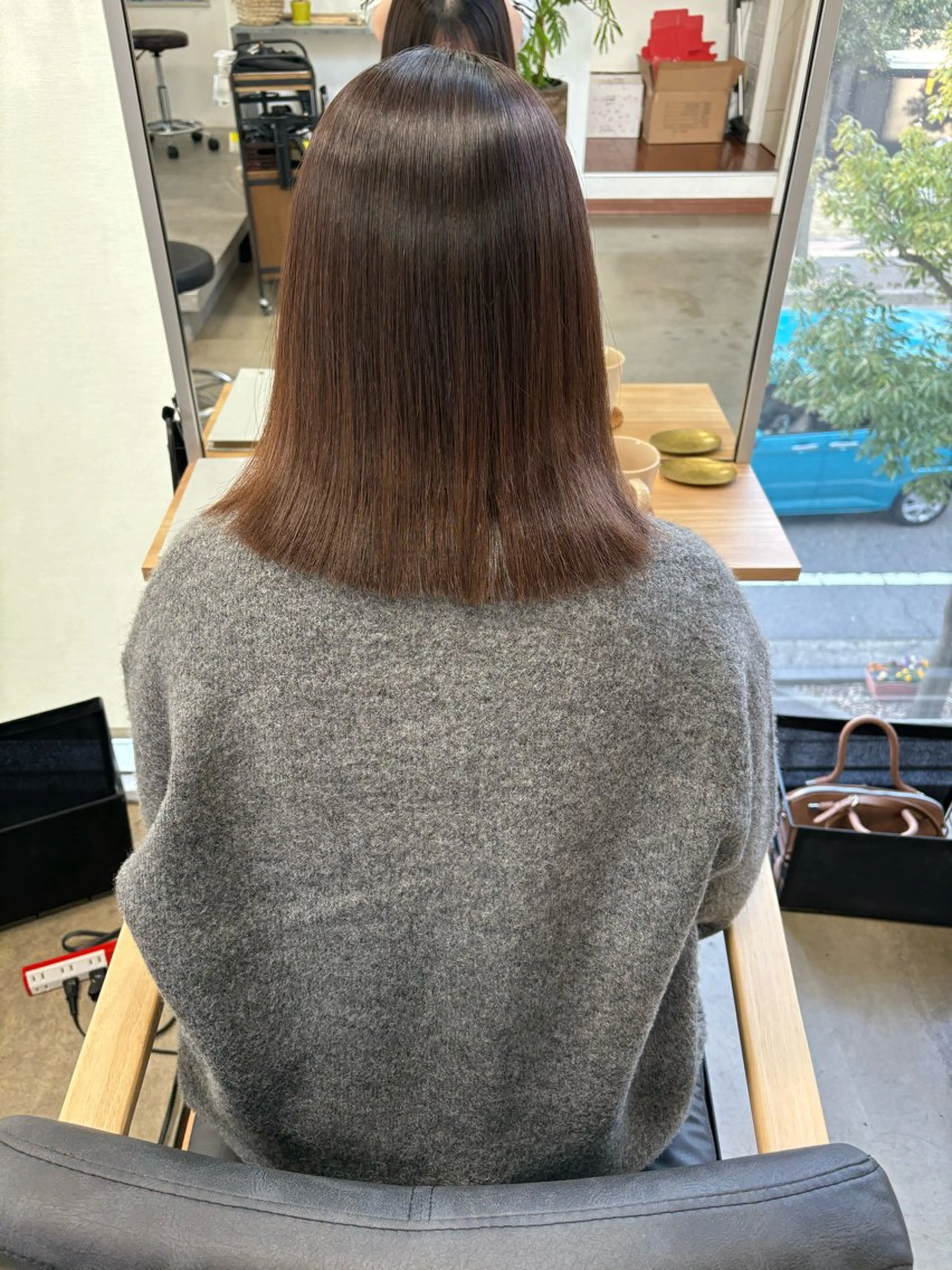 ミディアム カット 縮毛矯正 トリートメント 津田 七美希のヘアスタイル