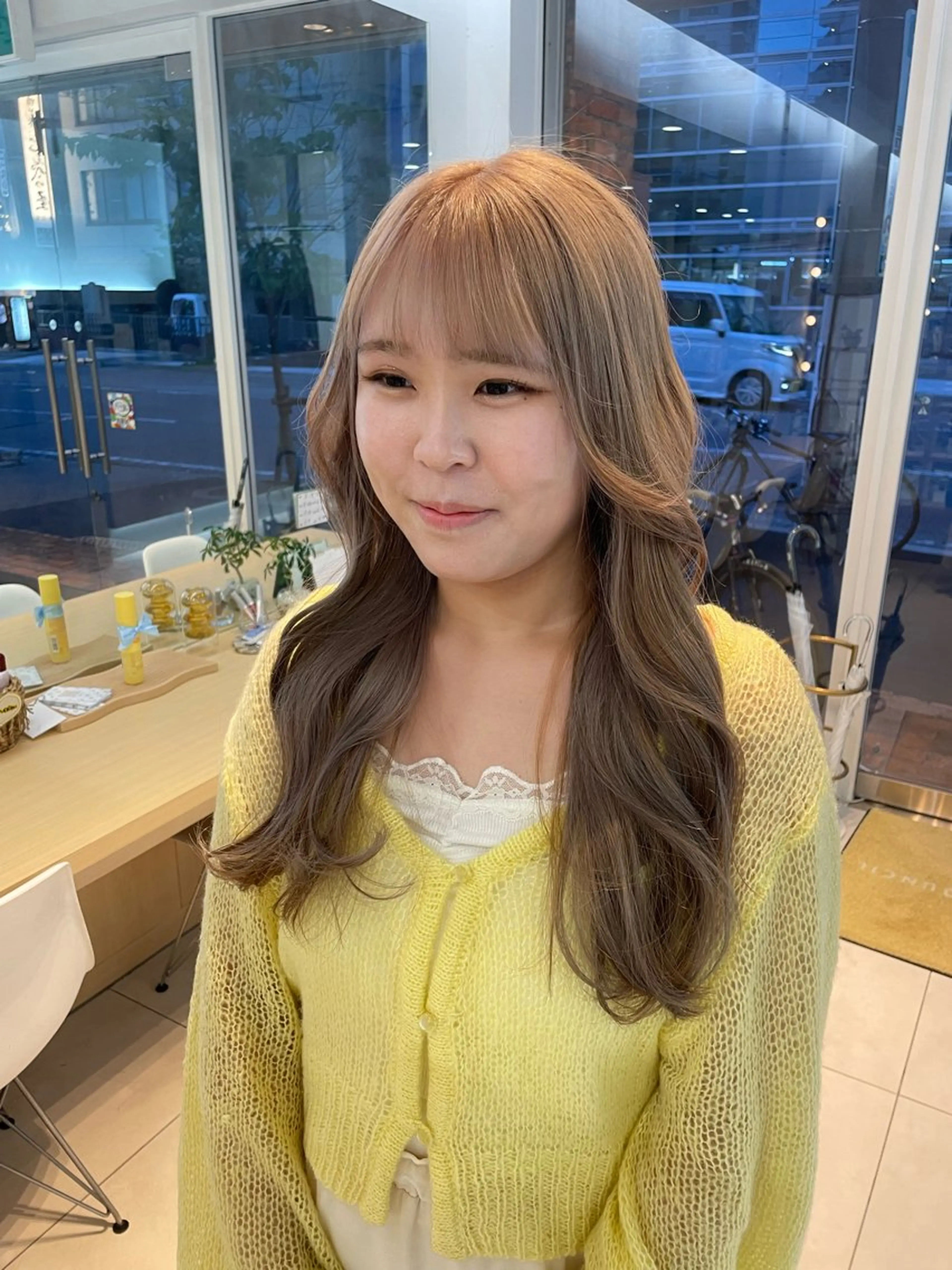 ロング 顔まわりレイヤー 姫カット 韓国風ヘア レイヤーカット ロング ヘアカラー nuu 栄所属・🧸SAKI🎀 韓国レイヤーのヘアスタイル