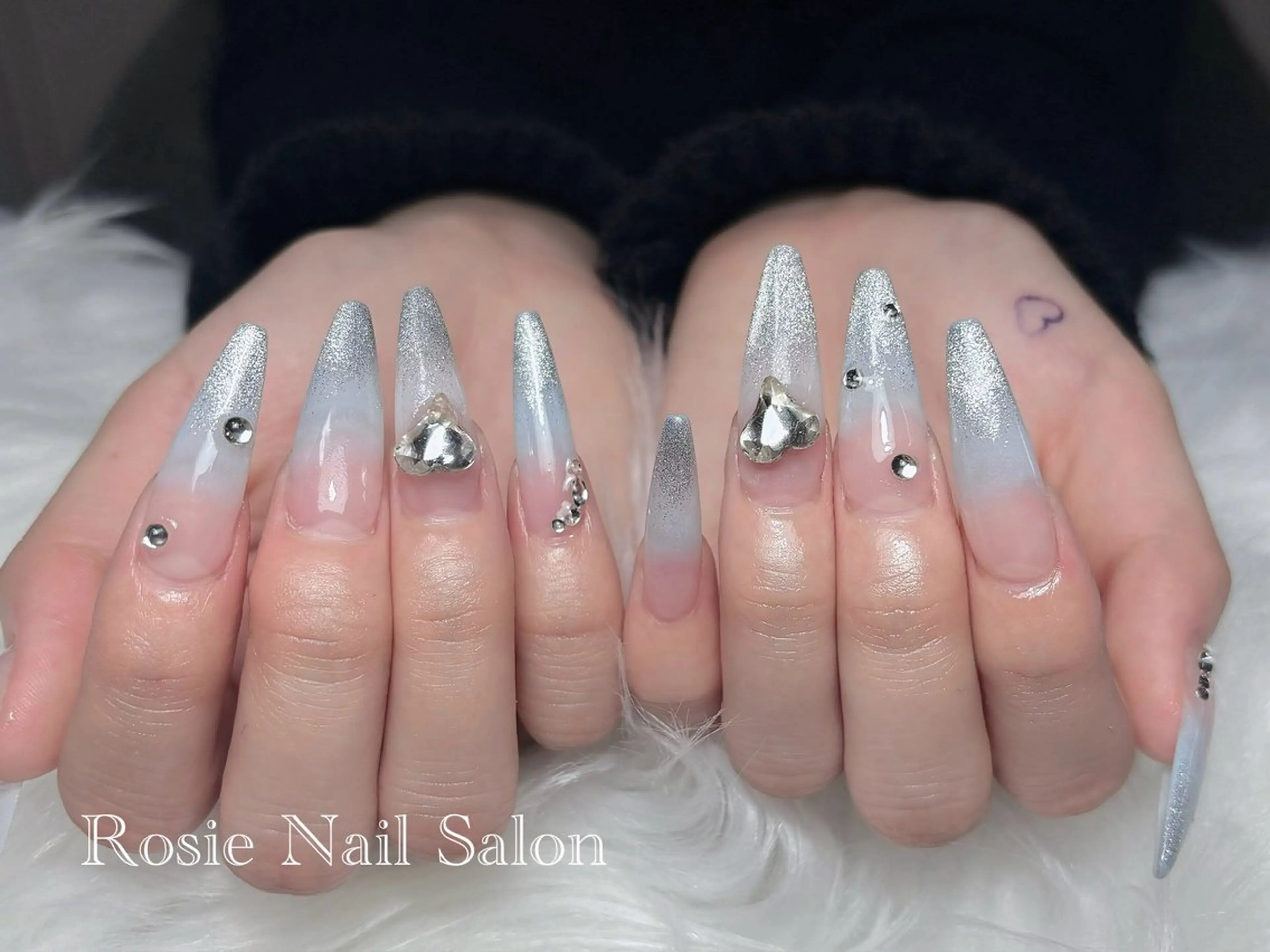 ネイル Rosie Nail サロン南越谷のネイルデザイン