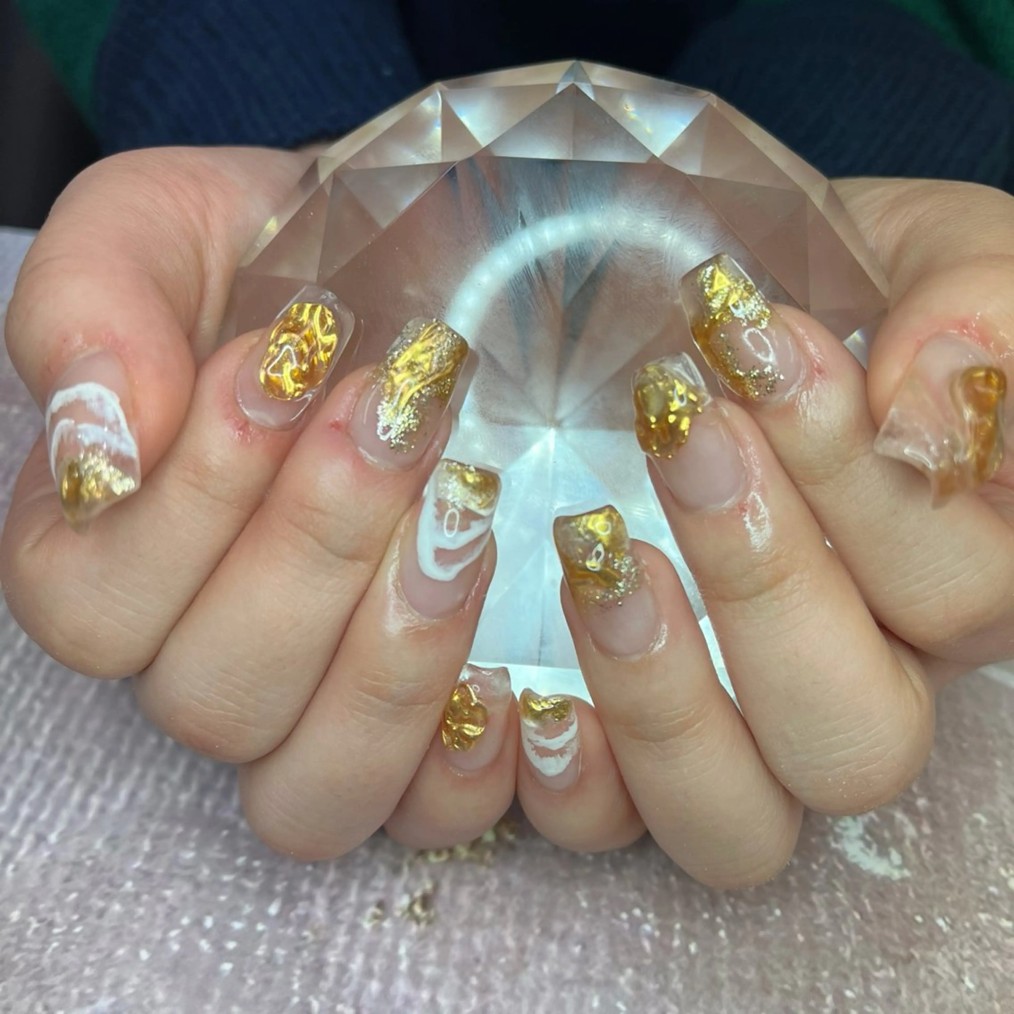 ネイル 成人式 長さ出し ゴールド ニュアンスネイル ブルーデイジー栄本店所属・BlueDaisy 栄本店のネイルデザイン