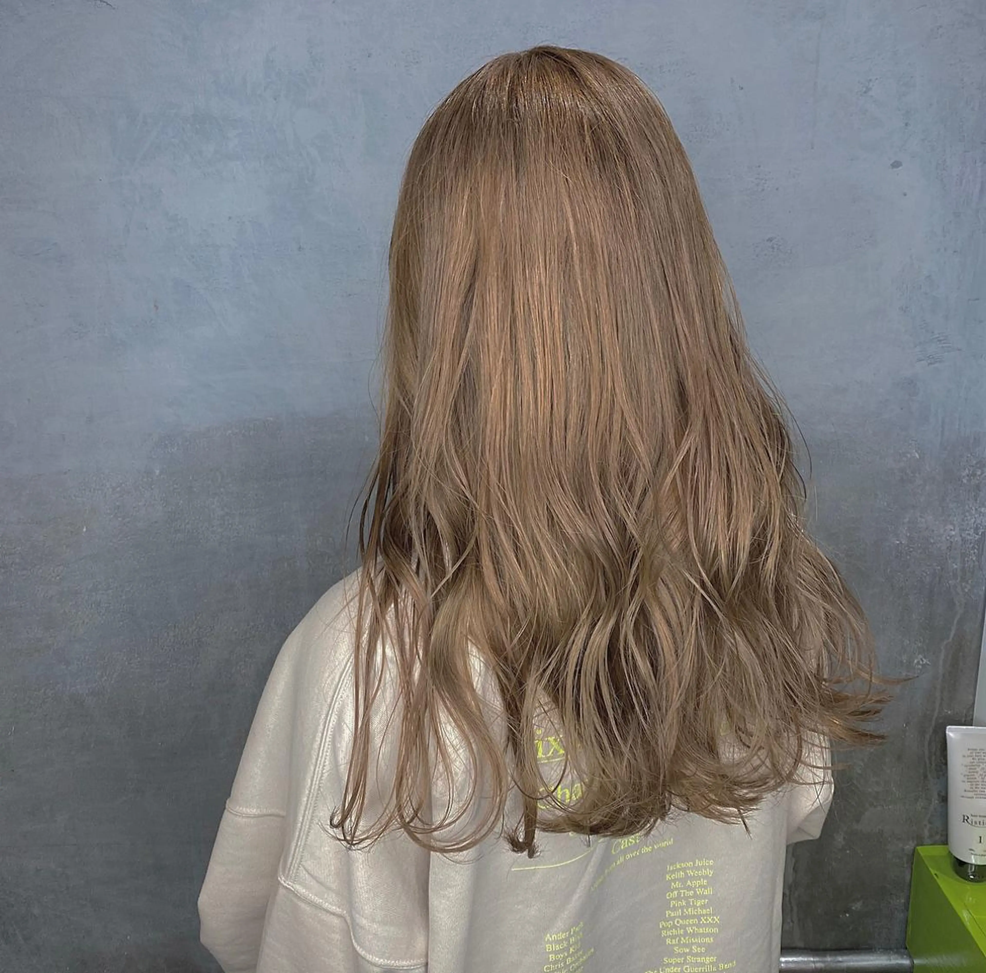 ロング カラー CLUTCH天王寺 西藤遥河のヘアスタイル