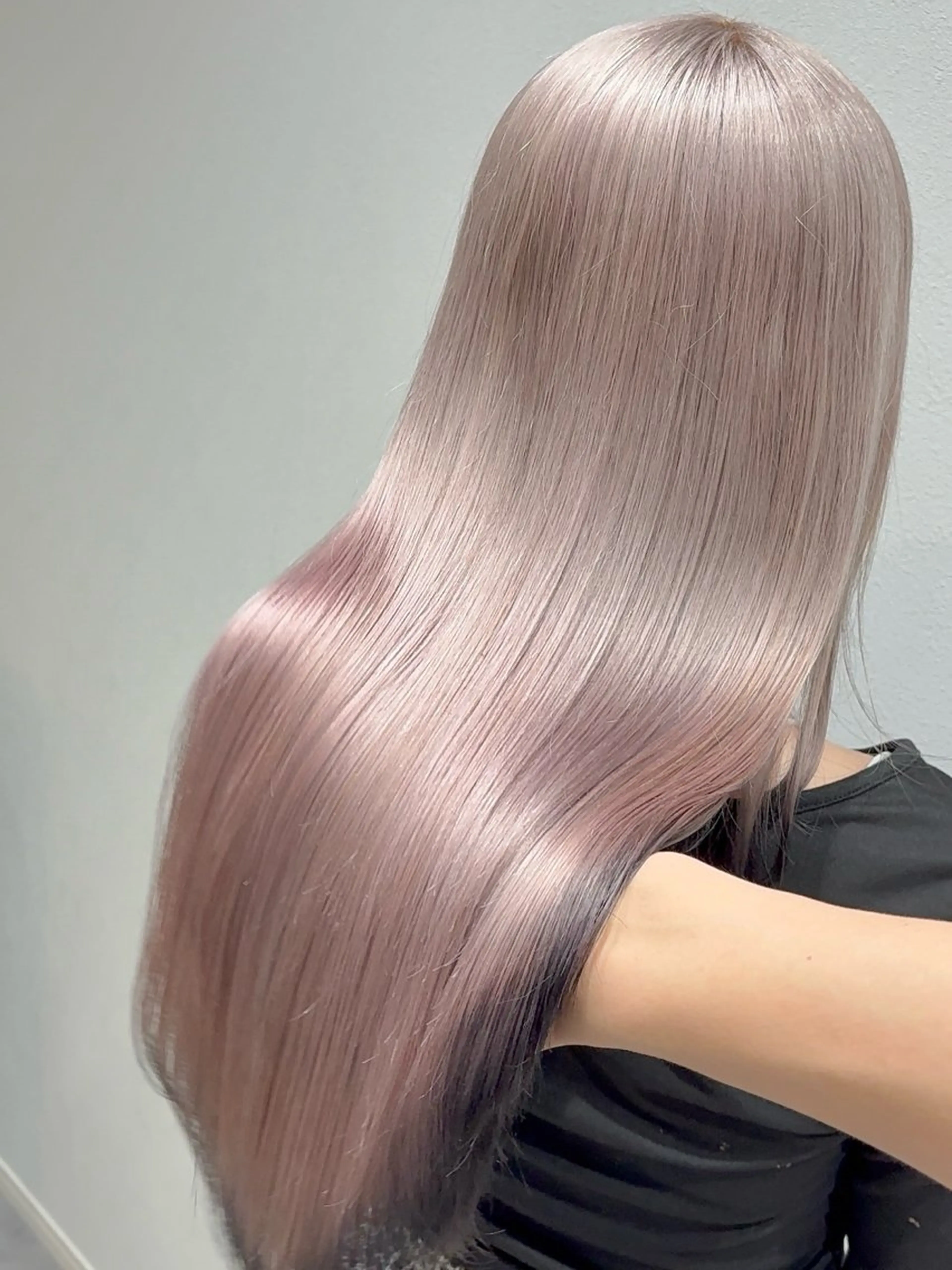 カラー ブリーチ ハイトーンカラー ピンクカラー Light所属・✨佐野ハイトーン/ 韓国ヘア💫上岡蓮のヘアスタイル