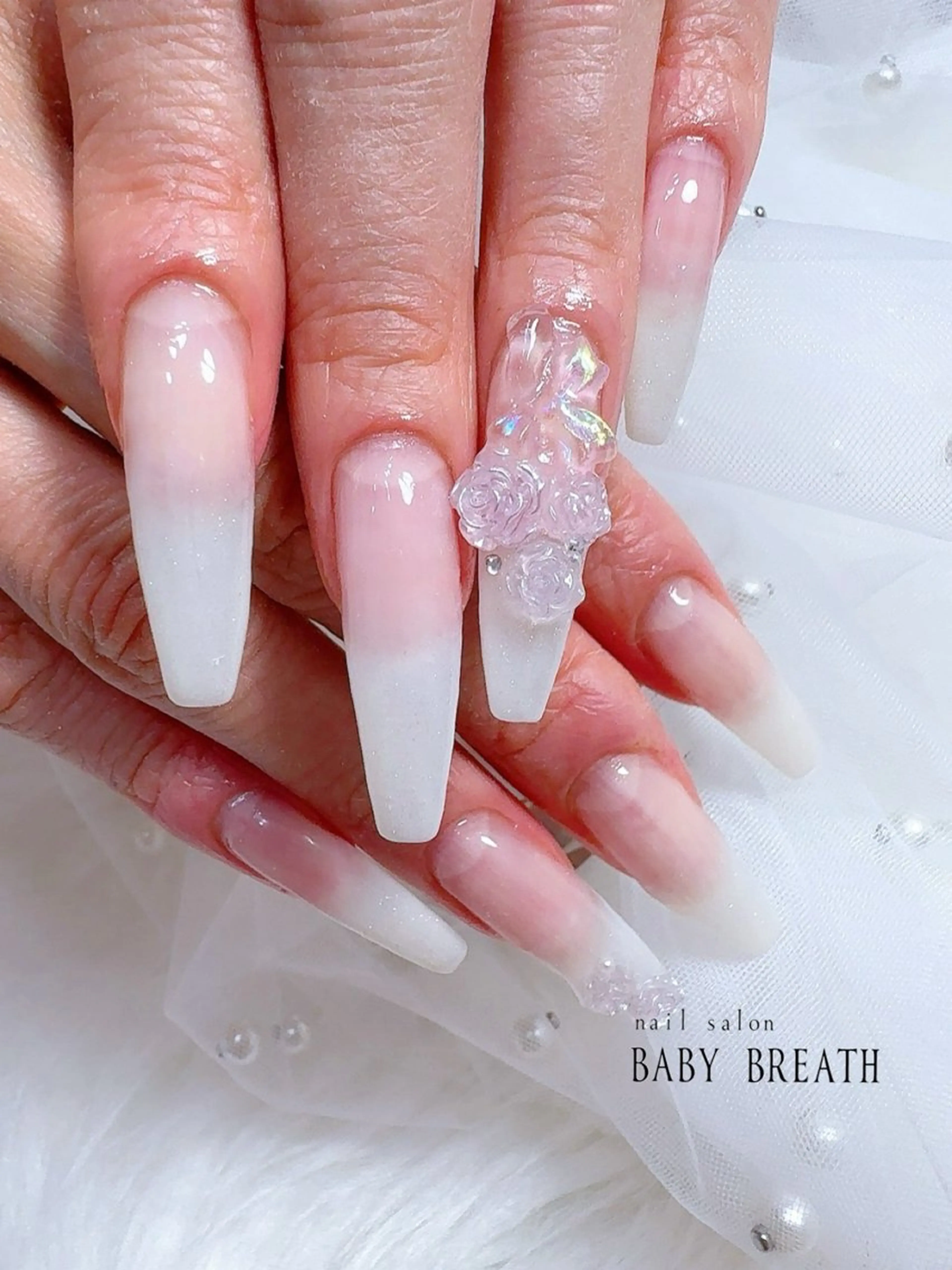 ネイル アートネイル フラッシュネイル フットネイル グラデーション ラメ(グリッター) ハンドネイル BABY BREATH所属・y natsumiのネイルデザイン