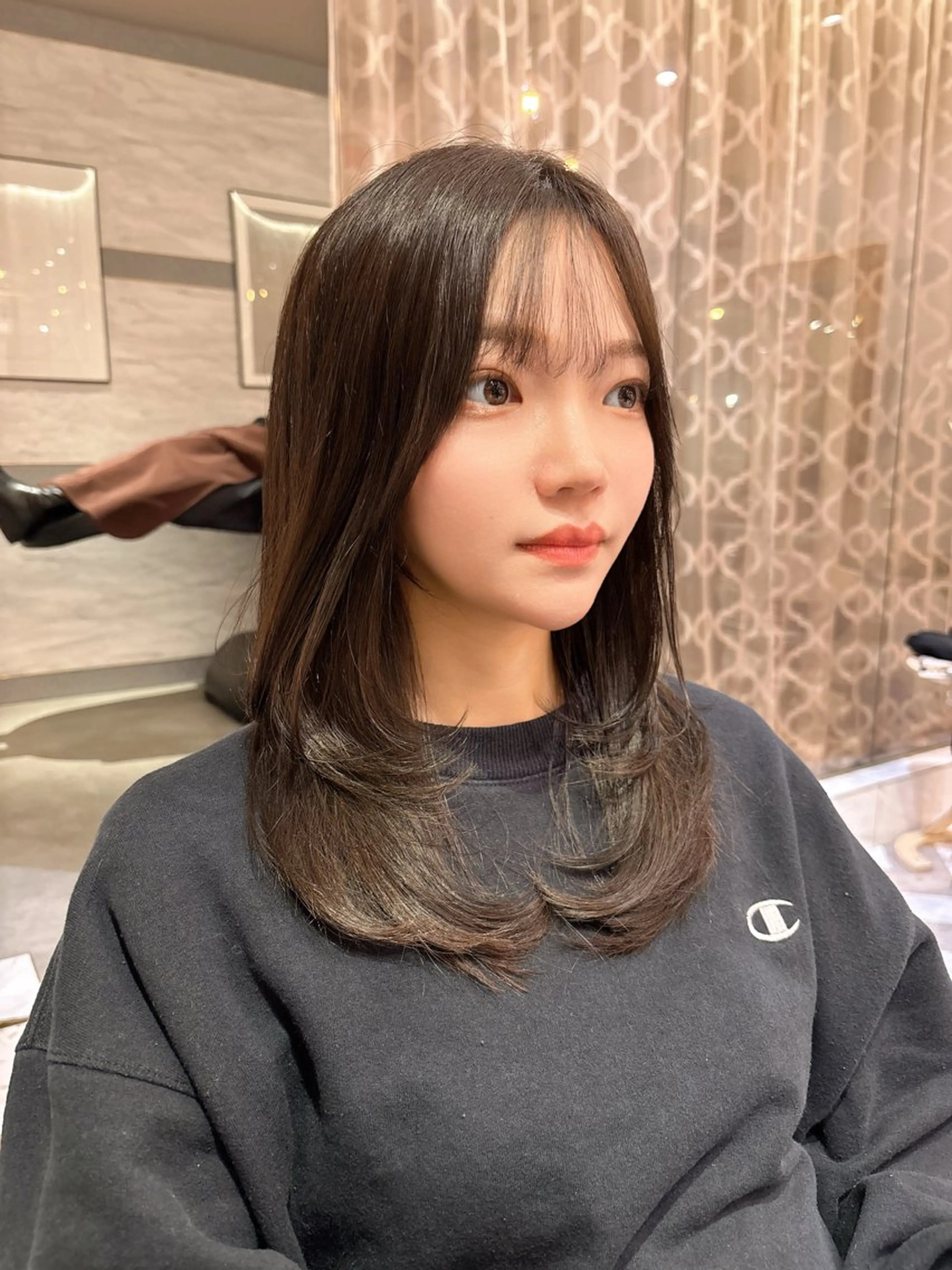 セミロング カット ヘアカラー トリートメント ❤︎韓国レイヤー/透 明感カラー/目黒のヘアスタイル