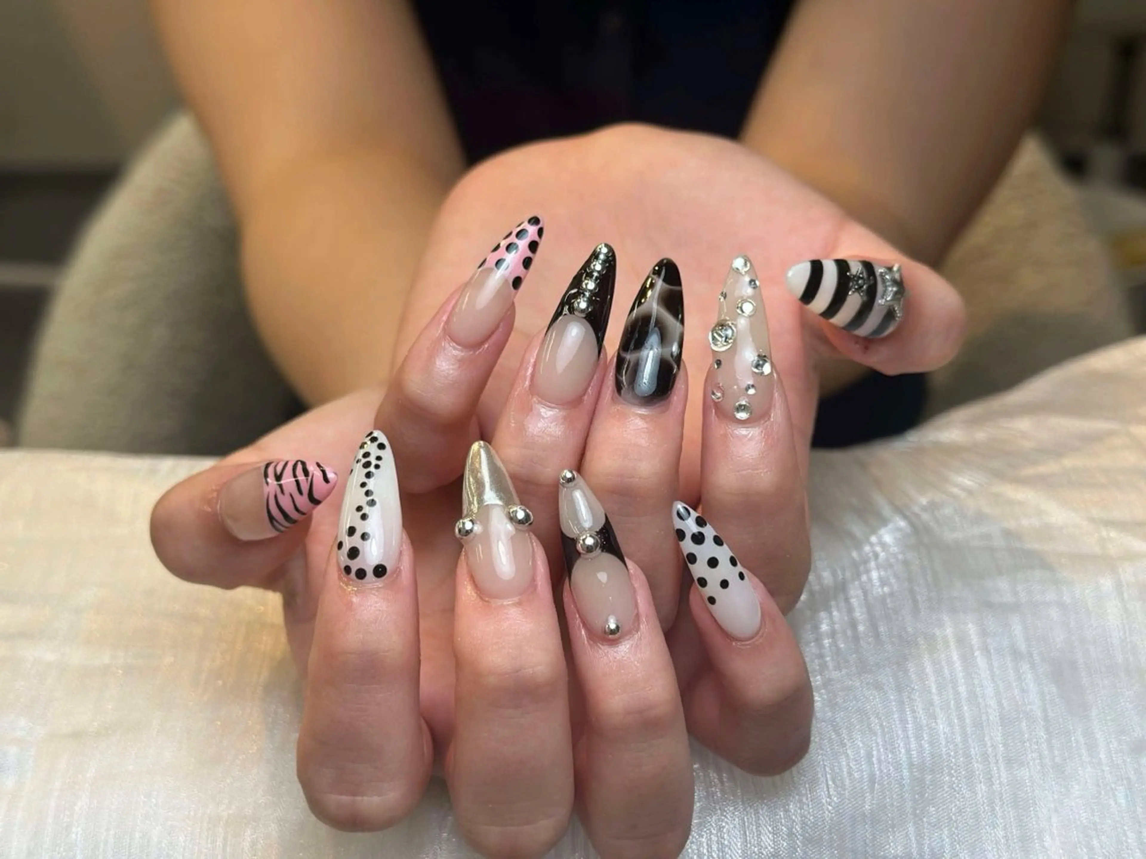 ネイル アートネイル ジェルネイル ネイルチップ ハンドネイル Jenn Nail Salonのネイルデザイン