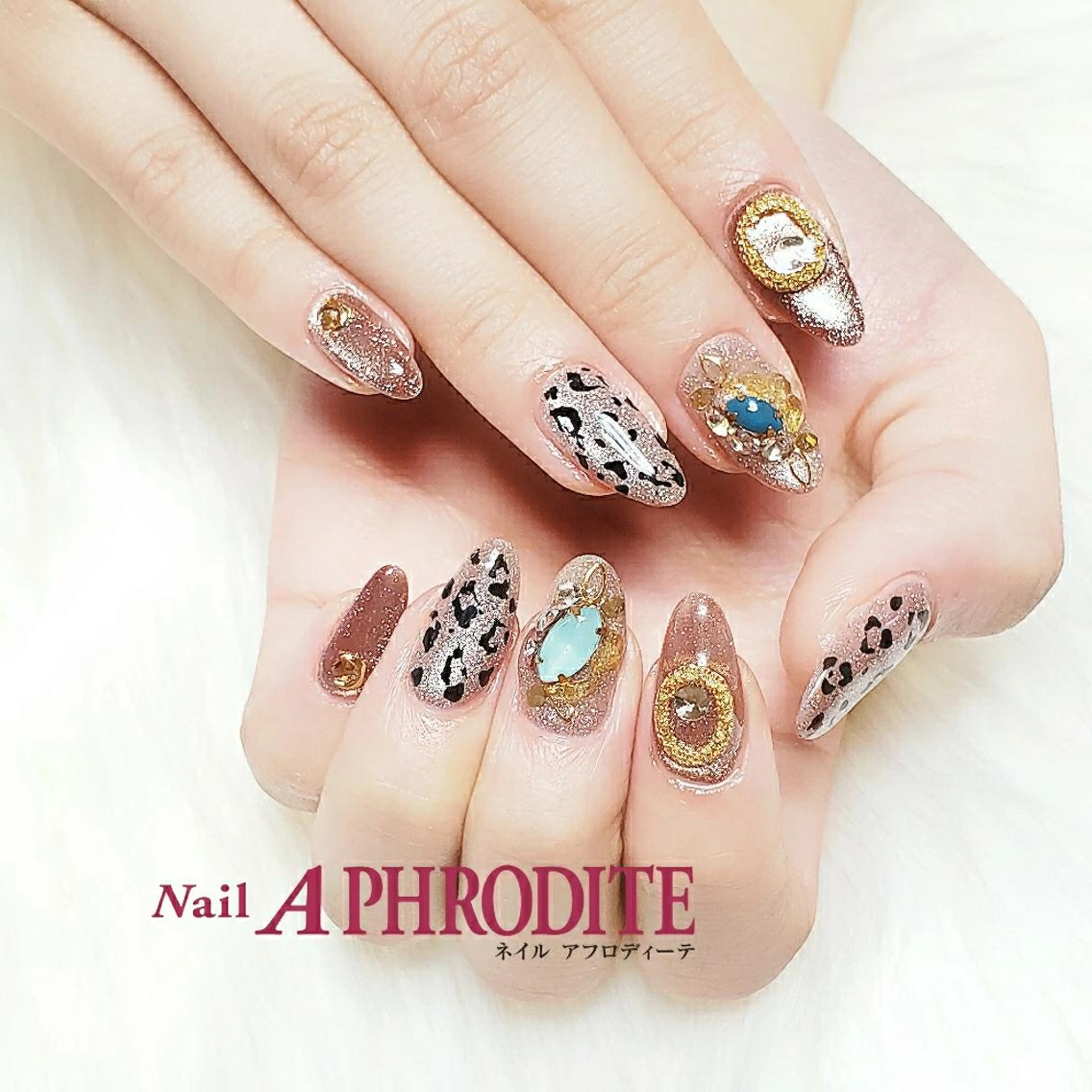 ネイル 持ち込み ニュアンスネイル ハンドネイル Nail Aphroditeのネイルデザイン