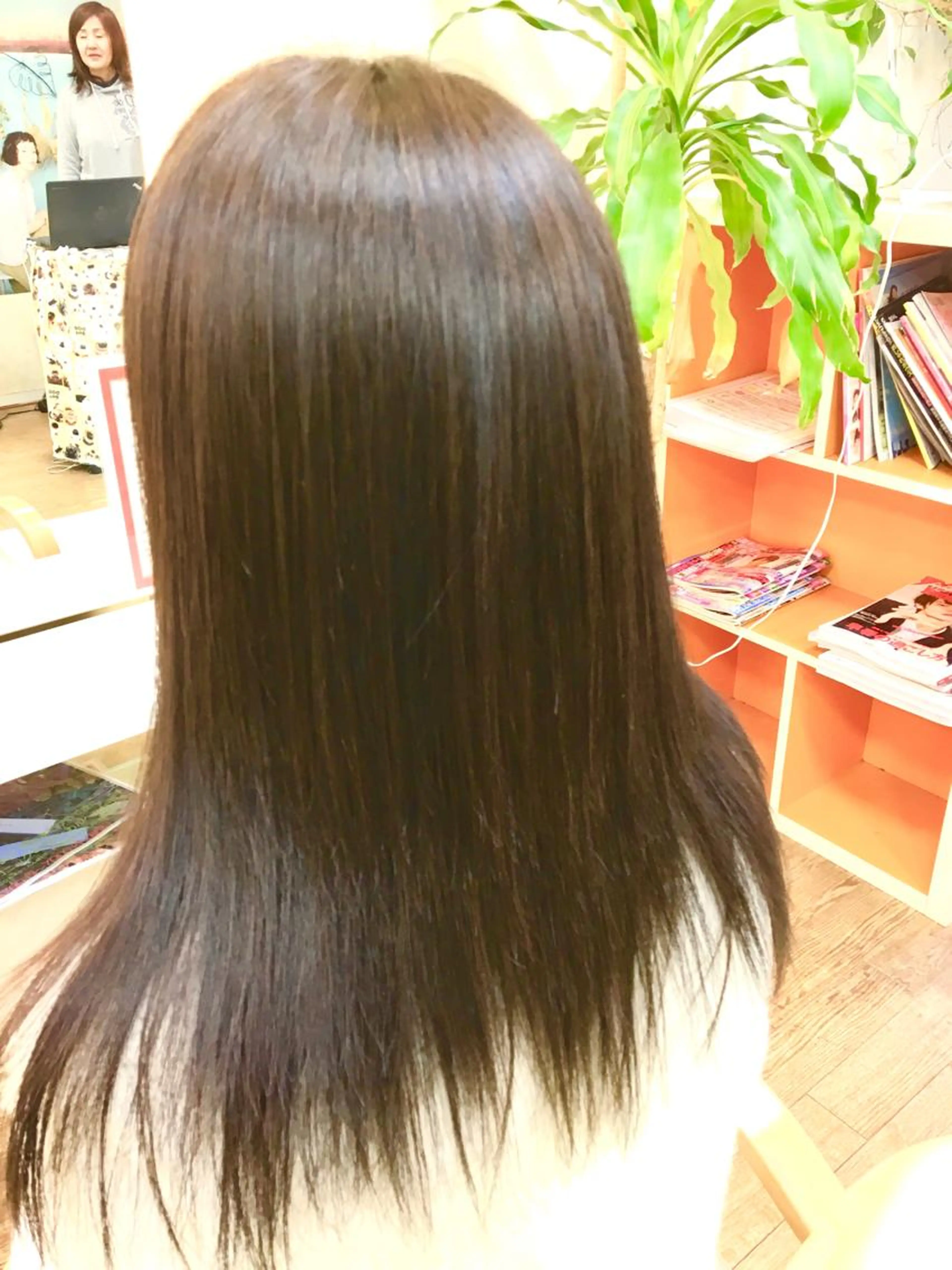 カット & ヘアカラー & 中性ナチュラル縮毛矯正。の写真