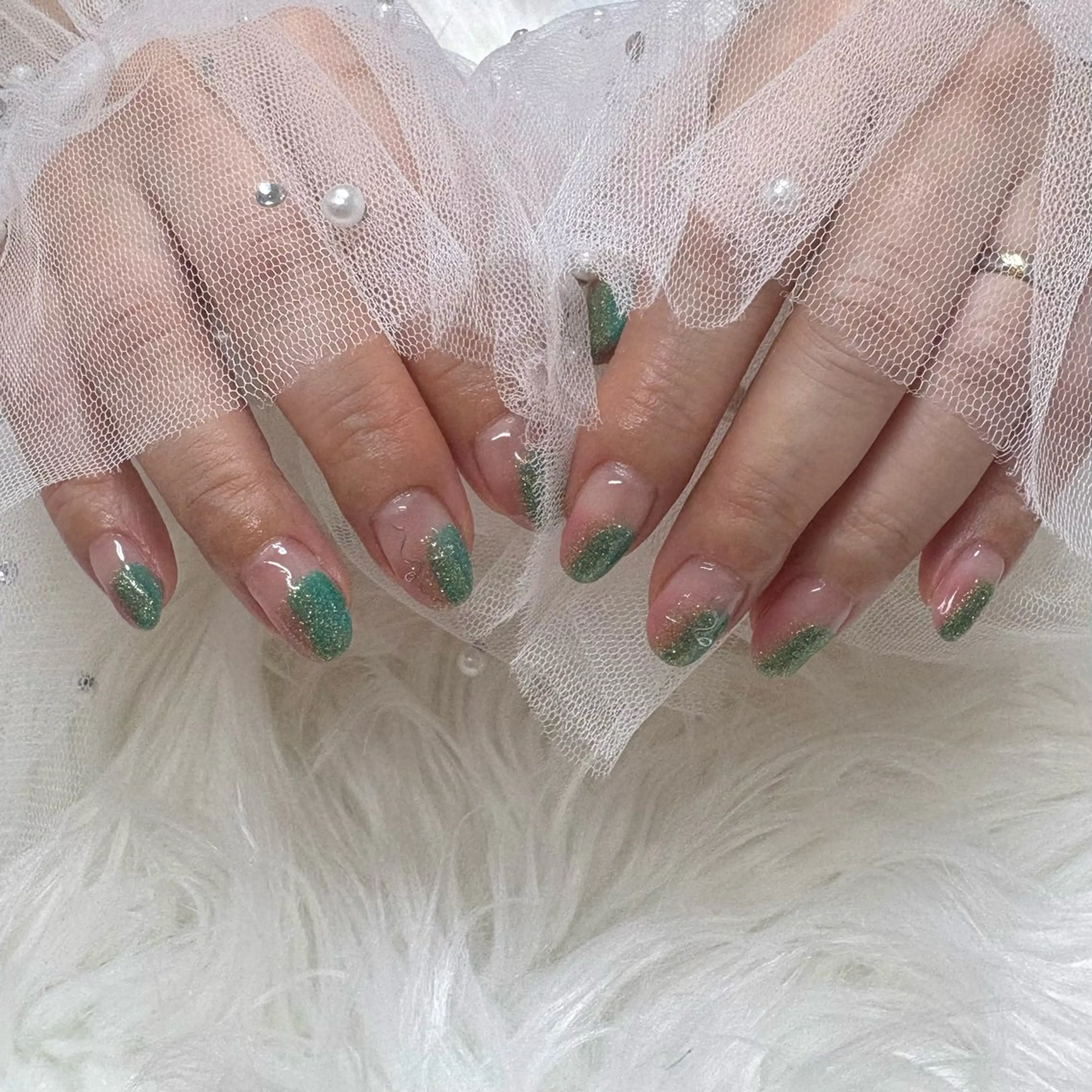 ネイル リボン ハンドネイル SHINE nail salonのネイルデザイン